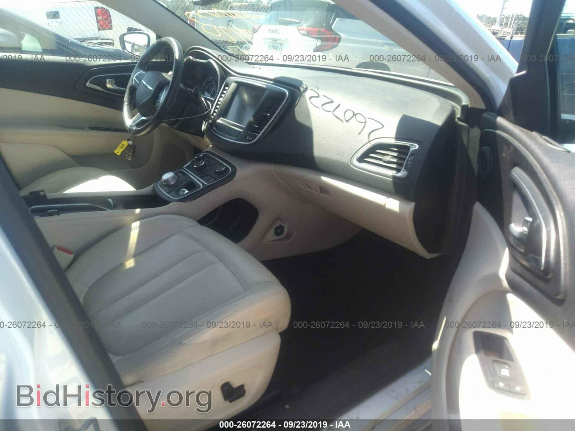 2016 CHRYSLER 200 - VIN: 1C3CCCAB1GN190625 - Photo 5