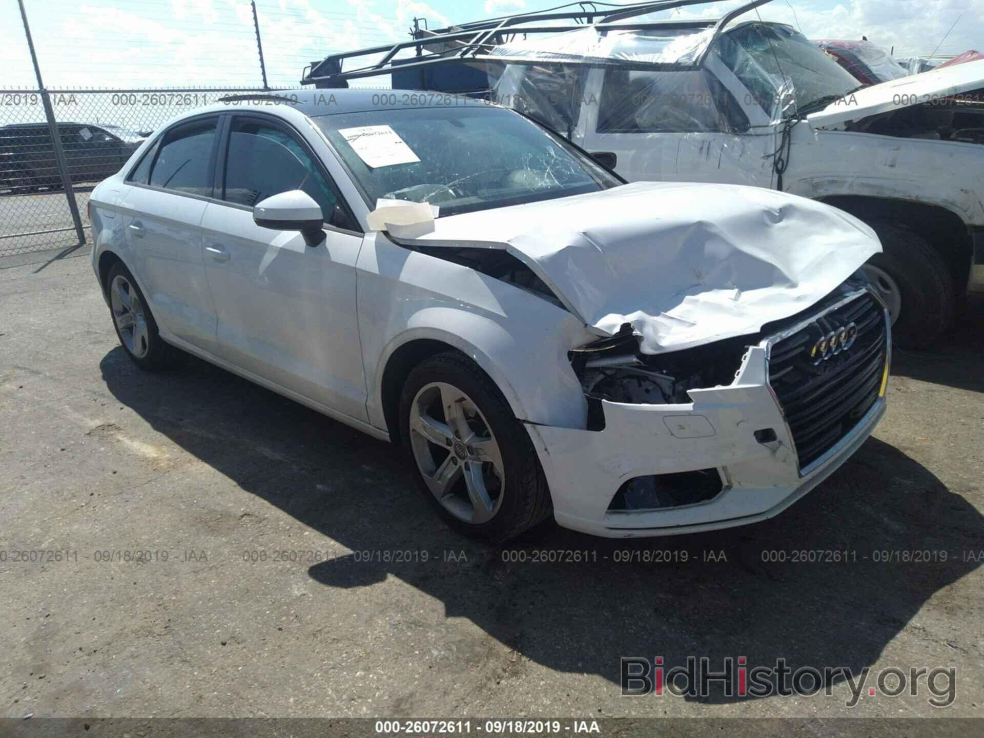 Photo WAUAUGFF2J1025388 - AUDI A3 2018