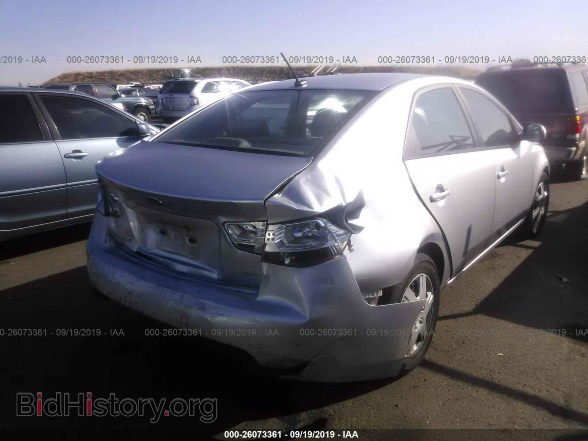 2011 KIA FORTE - VIN: KNAFU4A21B5419712 - Фото 4