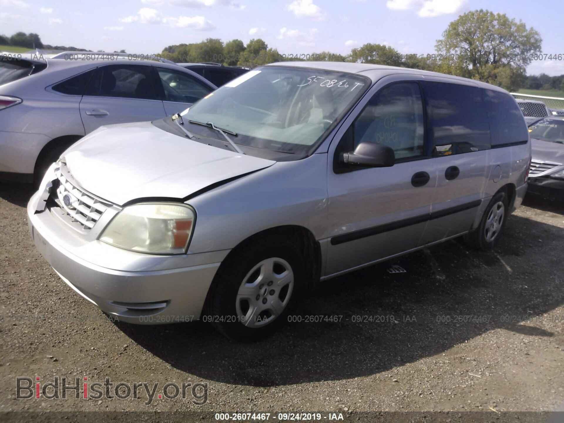 2004 FORD FREESTAR - VIN: 2FMDA50624BB15957 - Фото 2