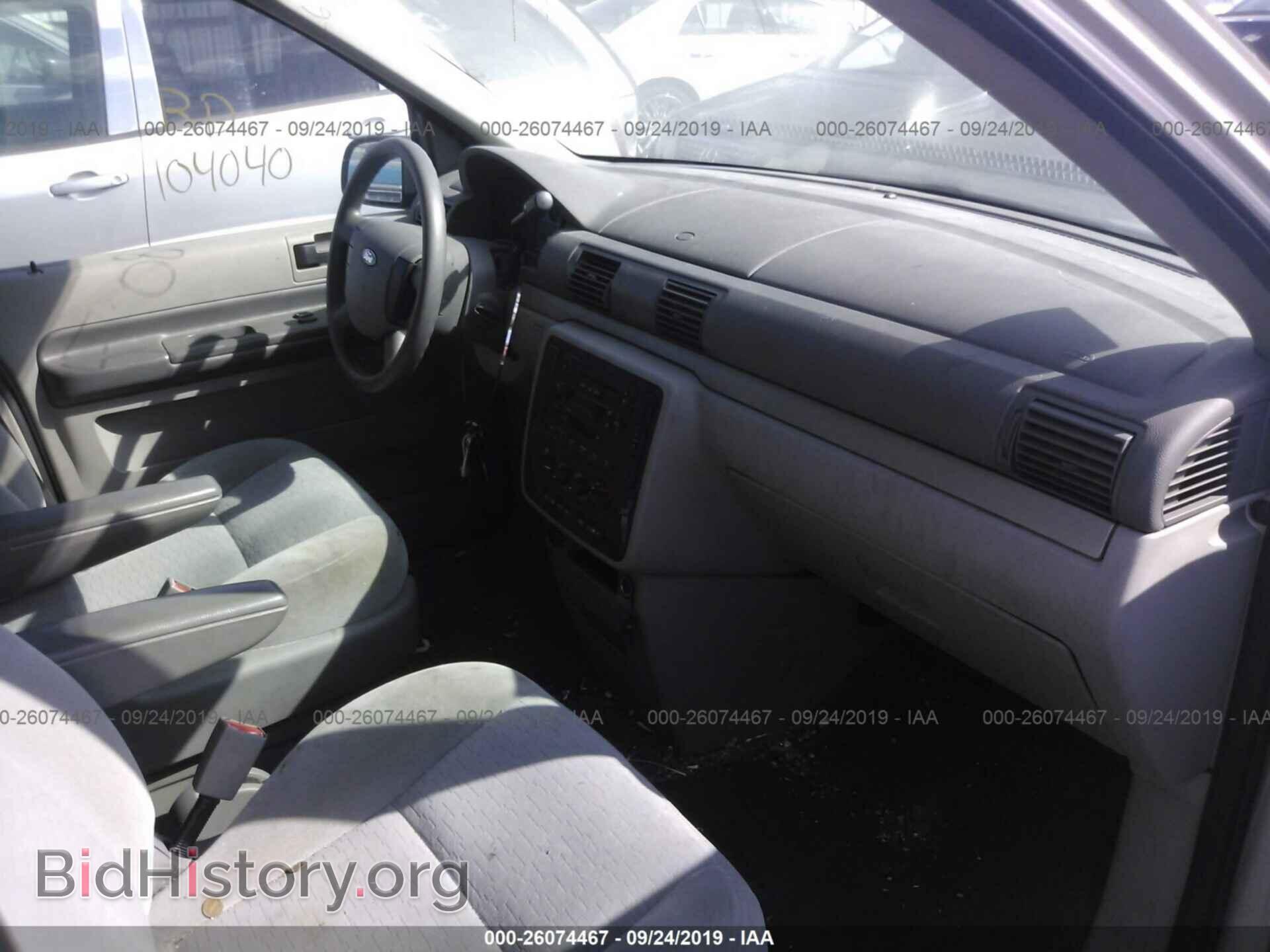 2004 FORD FREESTAR - VIN: 2FMDA50624BB15957 - Фото 5