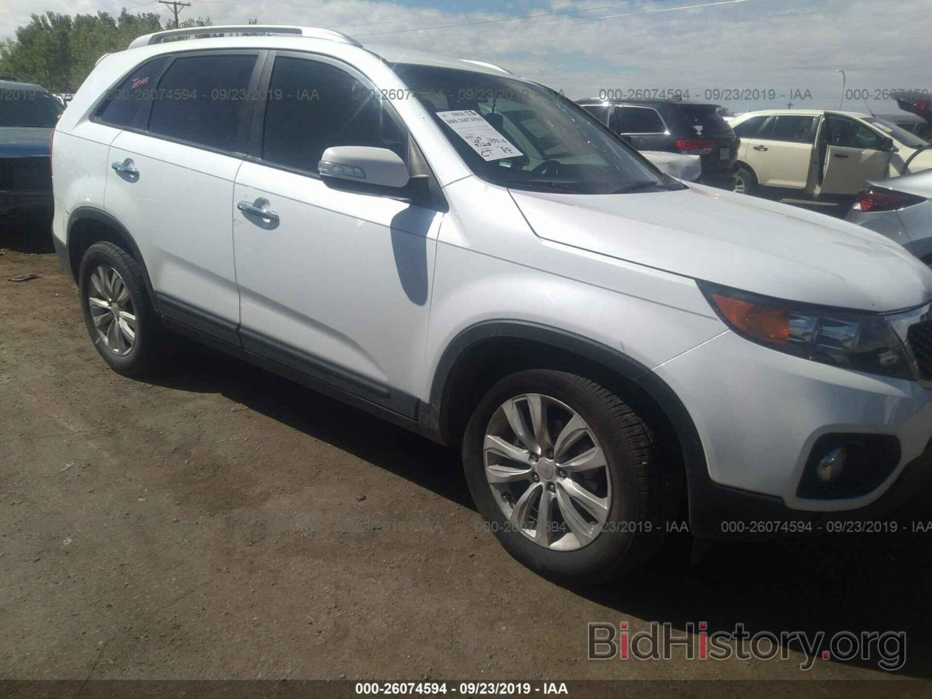 Photo 5XYKU3A15BG003107 - KIA SORENTO 2011