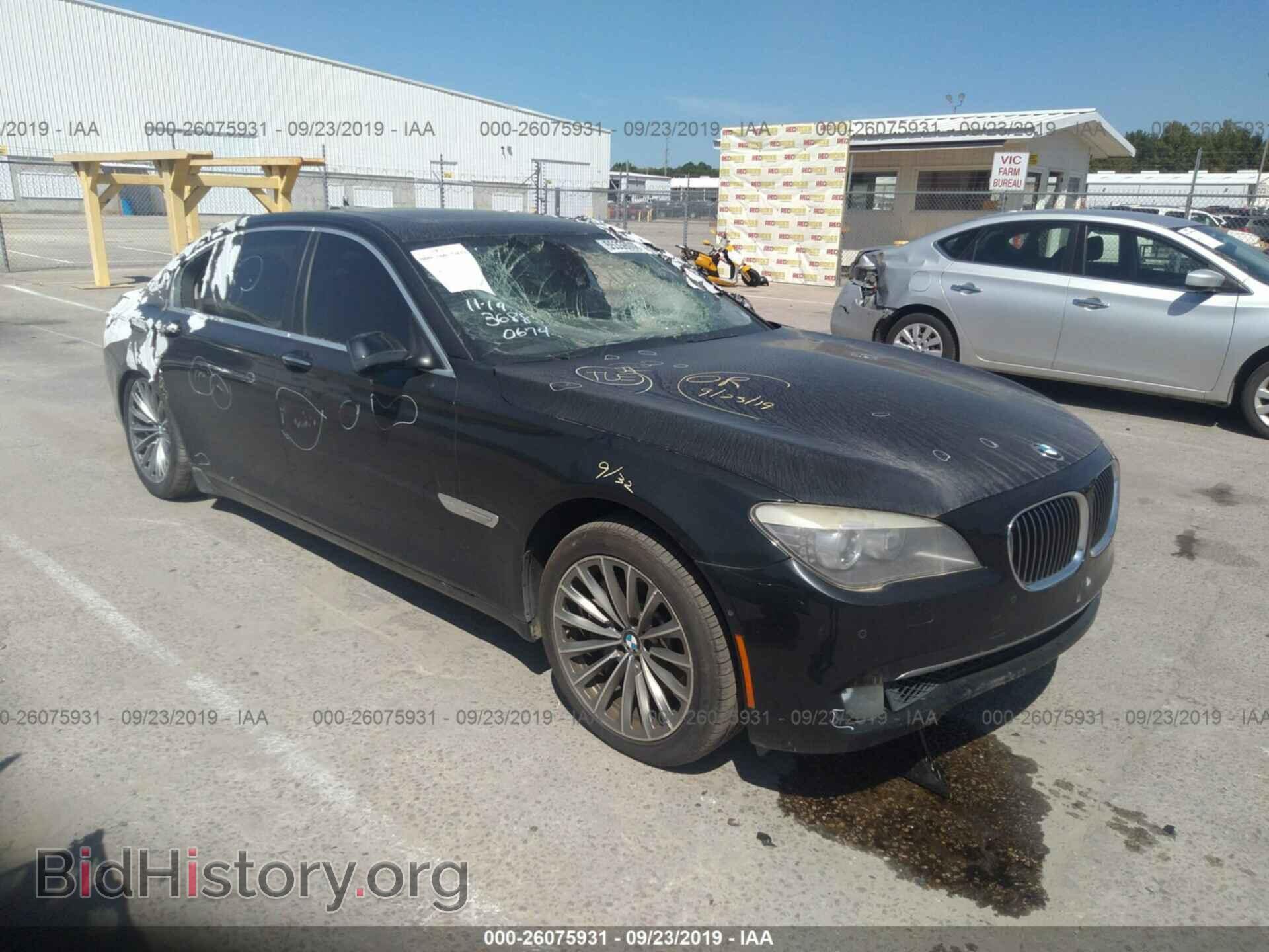 Photo WBAKB8C59CDX20674 - BMW 750 2012