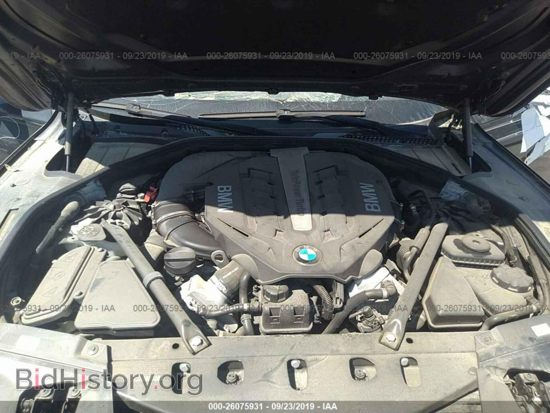 2012 BMW 750 - VIN: WBAKB8C59CDX20674 - Фото 10