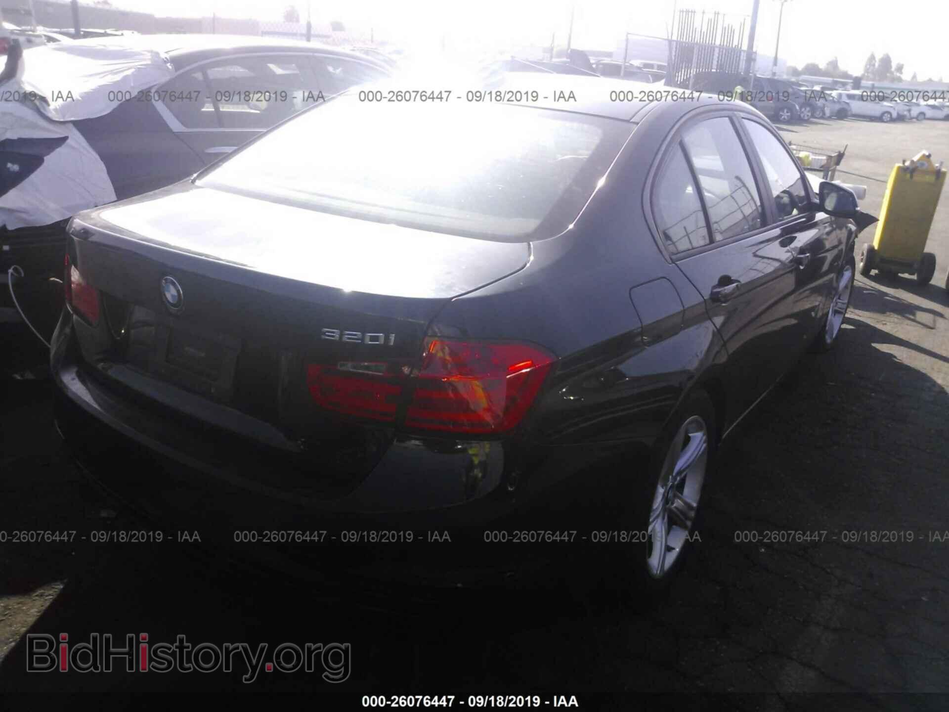2014 BMW 320 - VIN: WBA3B1C51EP680975 - Photo 4