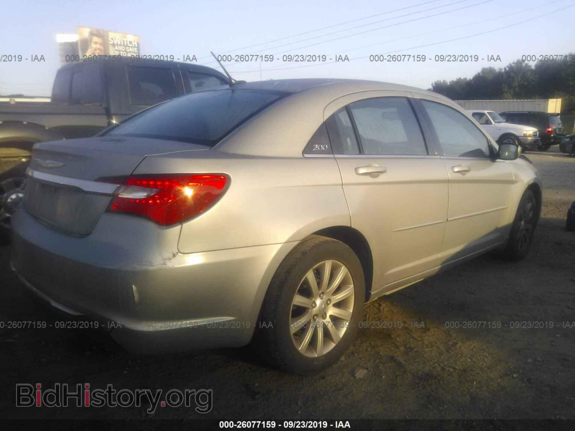 2013 CHRYSLER 200 - VIN: 1C3CCBBB9DN635858 - Photo 4
