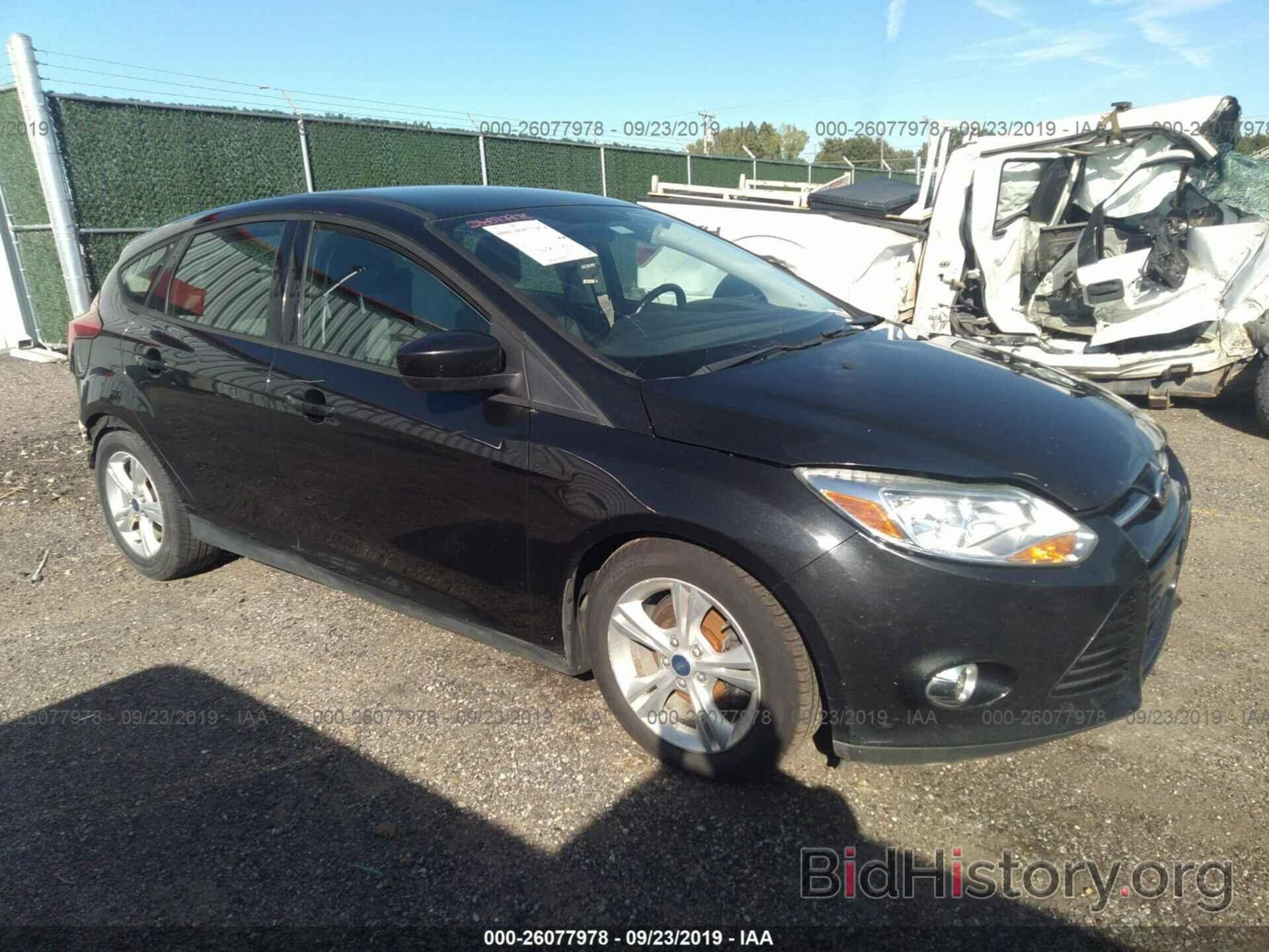 Photo 1FAHP3K23CL381169 - FORD FOCUS 2012