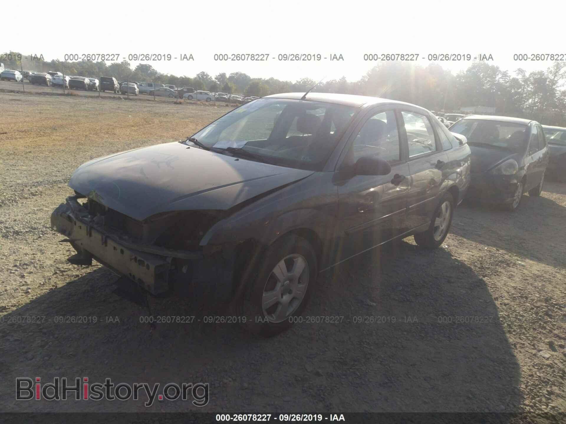 2007 FORD FOCUS - VIN: 1FAHP34N67W156532 - Фото 2