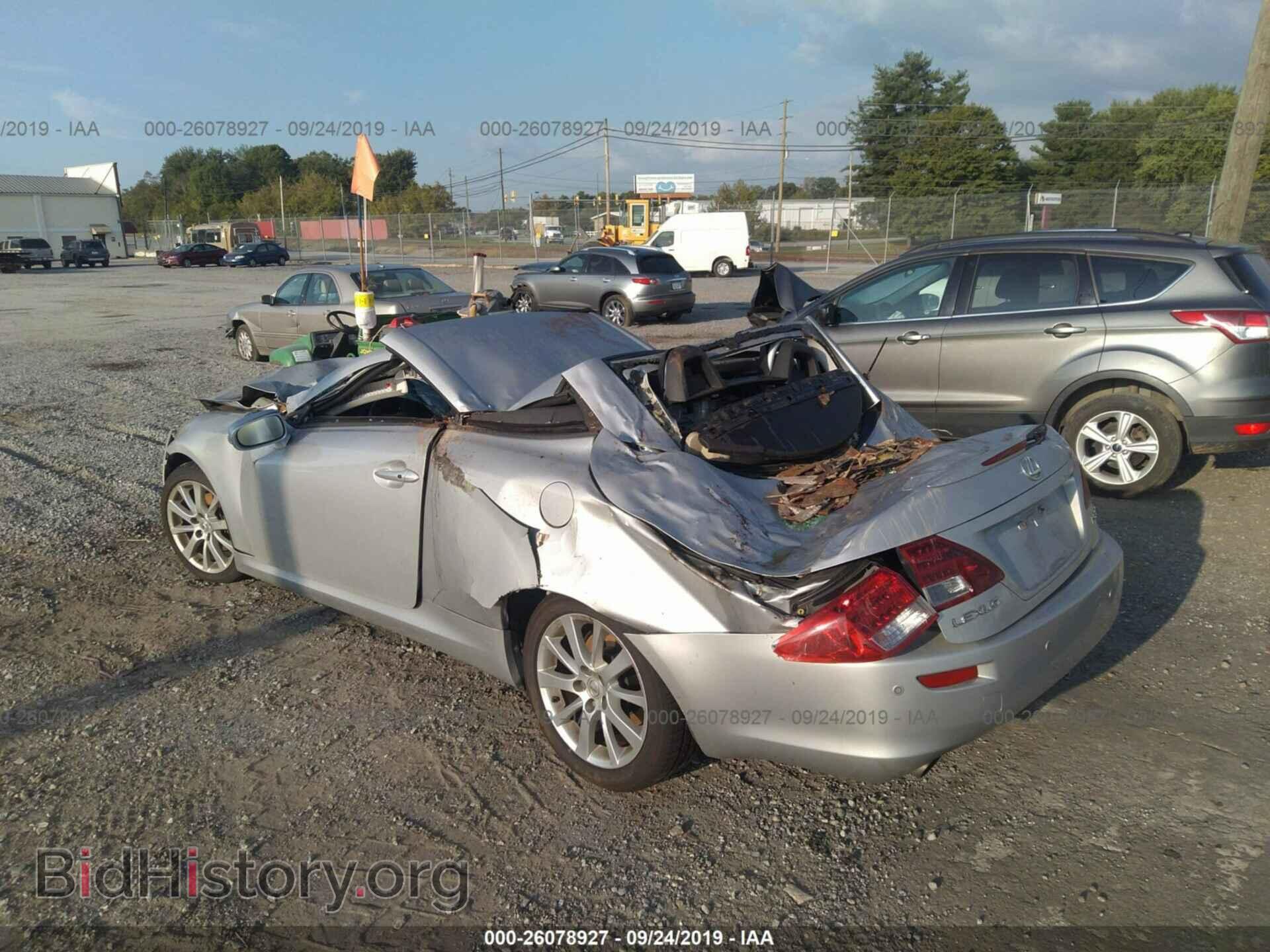 2010 LEXUS IS - VIN: JTHFF2C26A2502257 - Photo 3