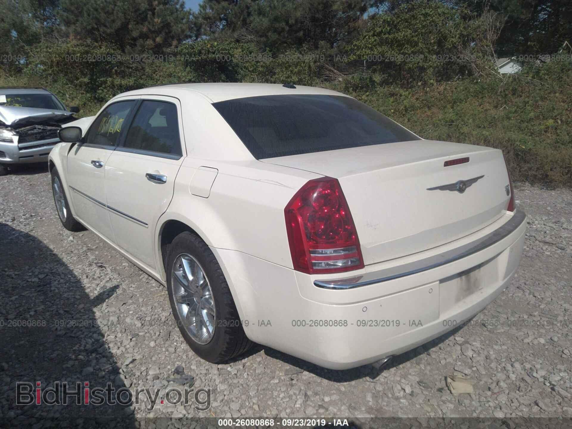 2010 CHRYSLER 300C - VIN: 2C3CA6CT5AH145104 - Фото 3