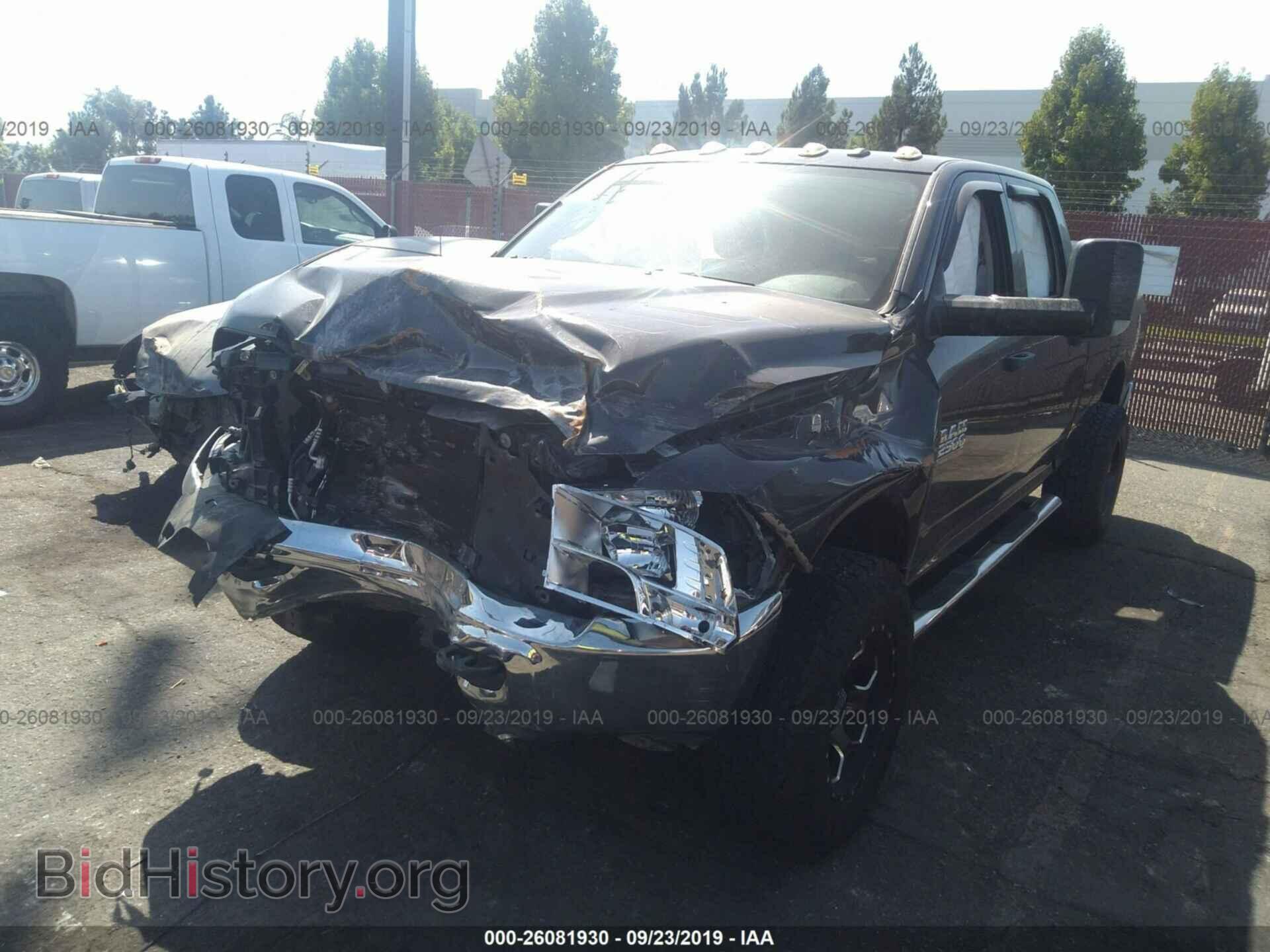 2017 RAM 2500 - VIN: 3C6UR5CL6HG624412 - Photo 2