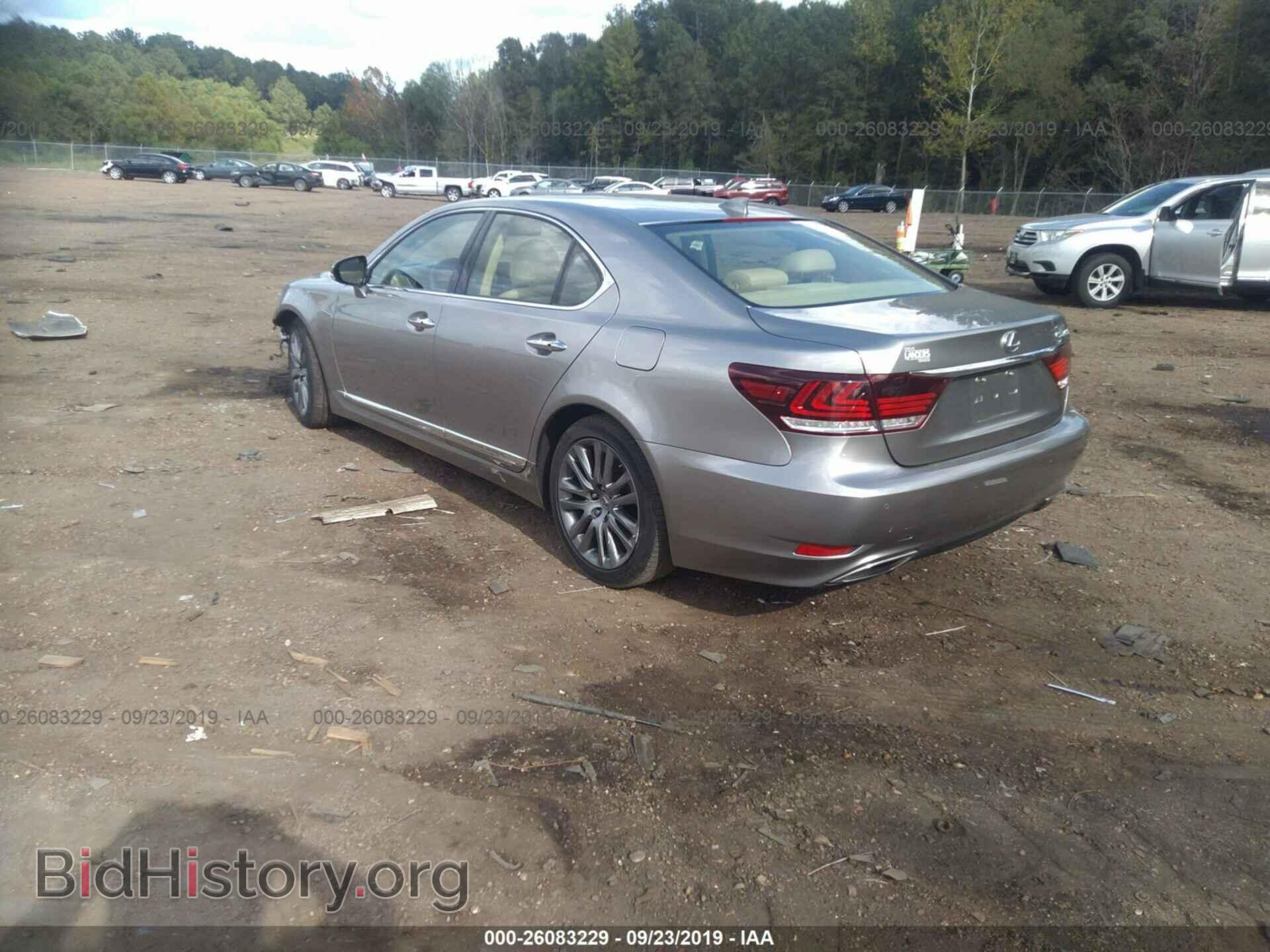 2016 LEXUS LS - VIN: JTHBL5EF9G5141011 - Photo 3