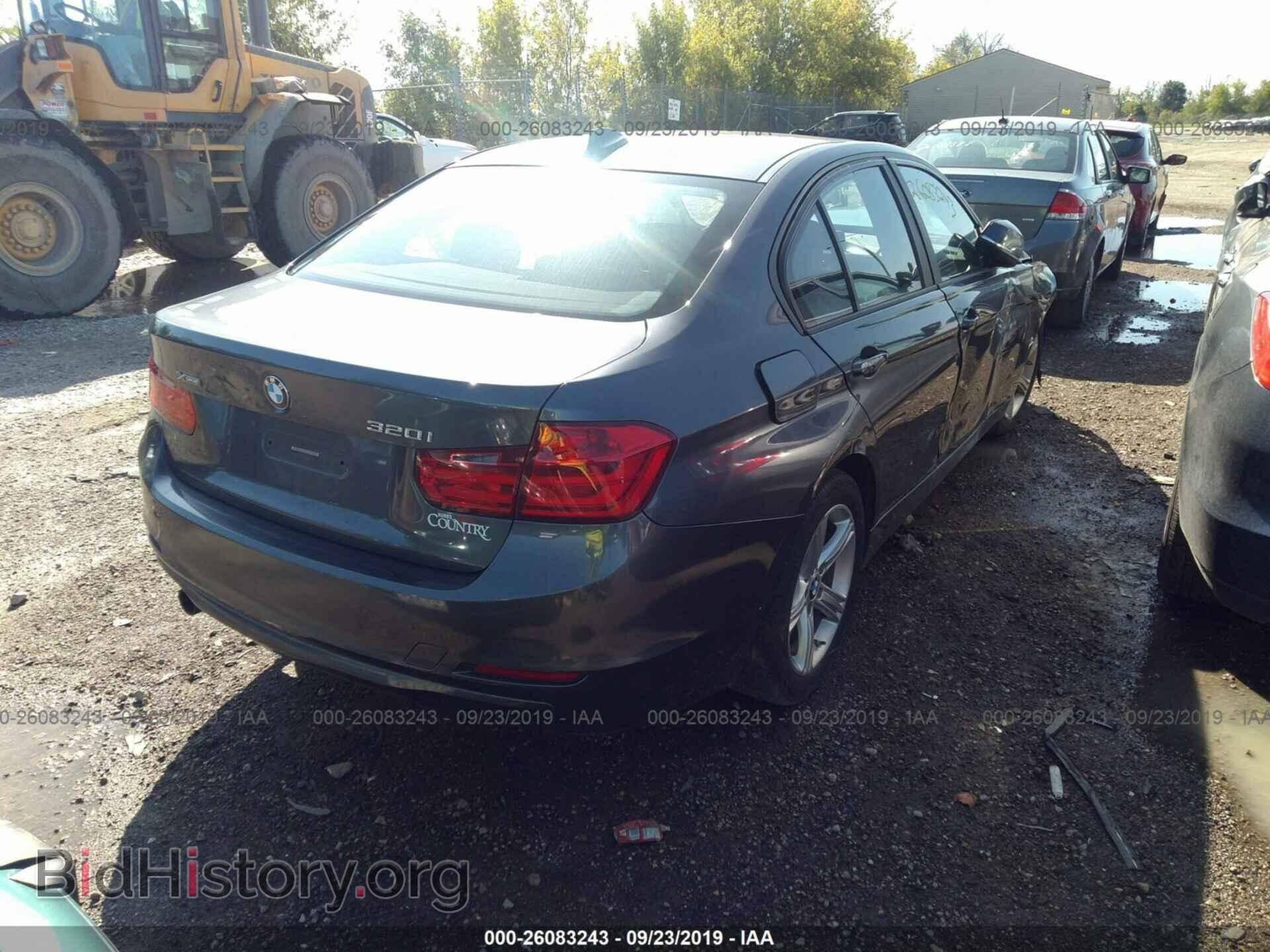 2015 BMW 320 - VIN: WBA3C3G58FNT51450 - Фото 4
