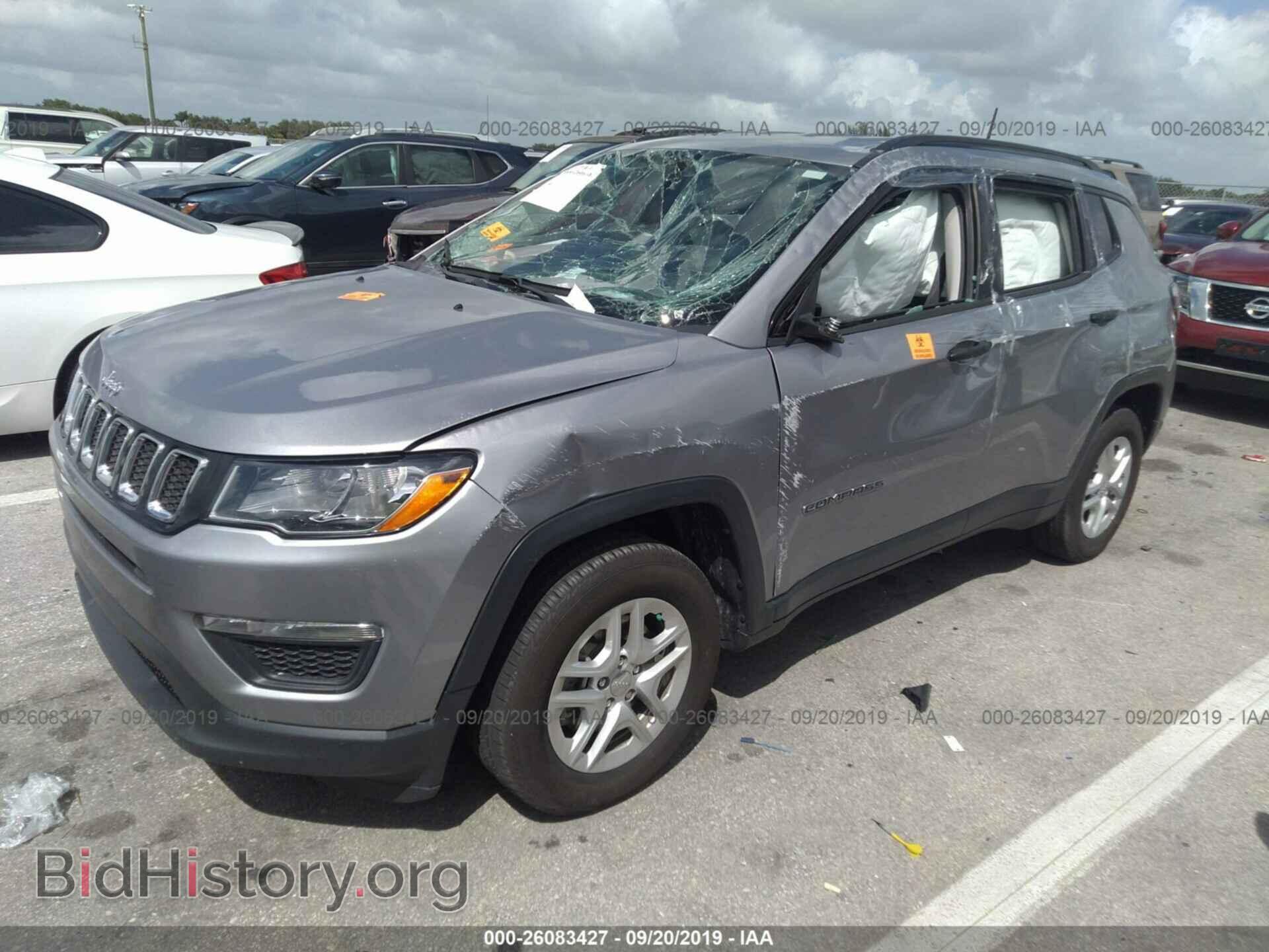 2018 JEEP COMPASS - VIN: 3C4NJCABXJT137827 - Фото 2