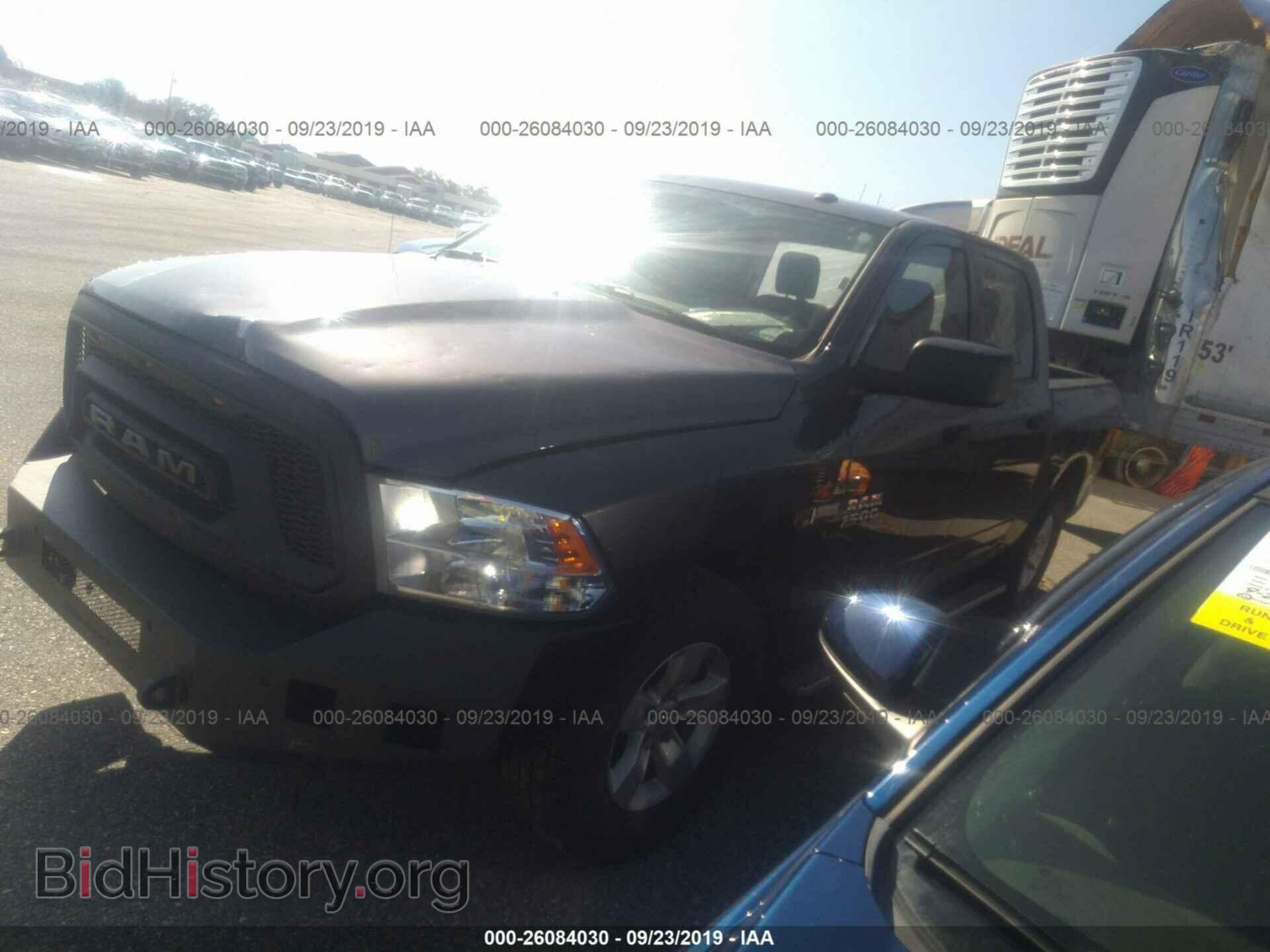 2017 RAM 1500 - VIN: 3C6RR6KT3HG741975 - Фото 2