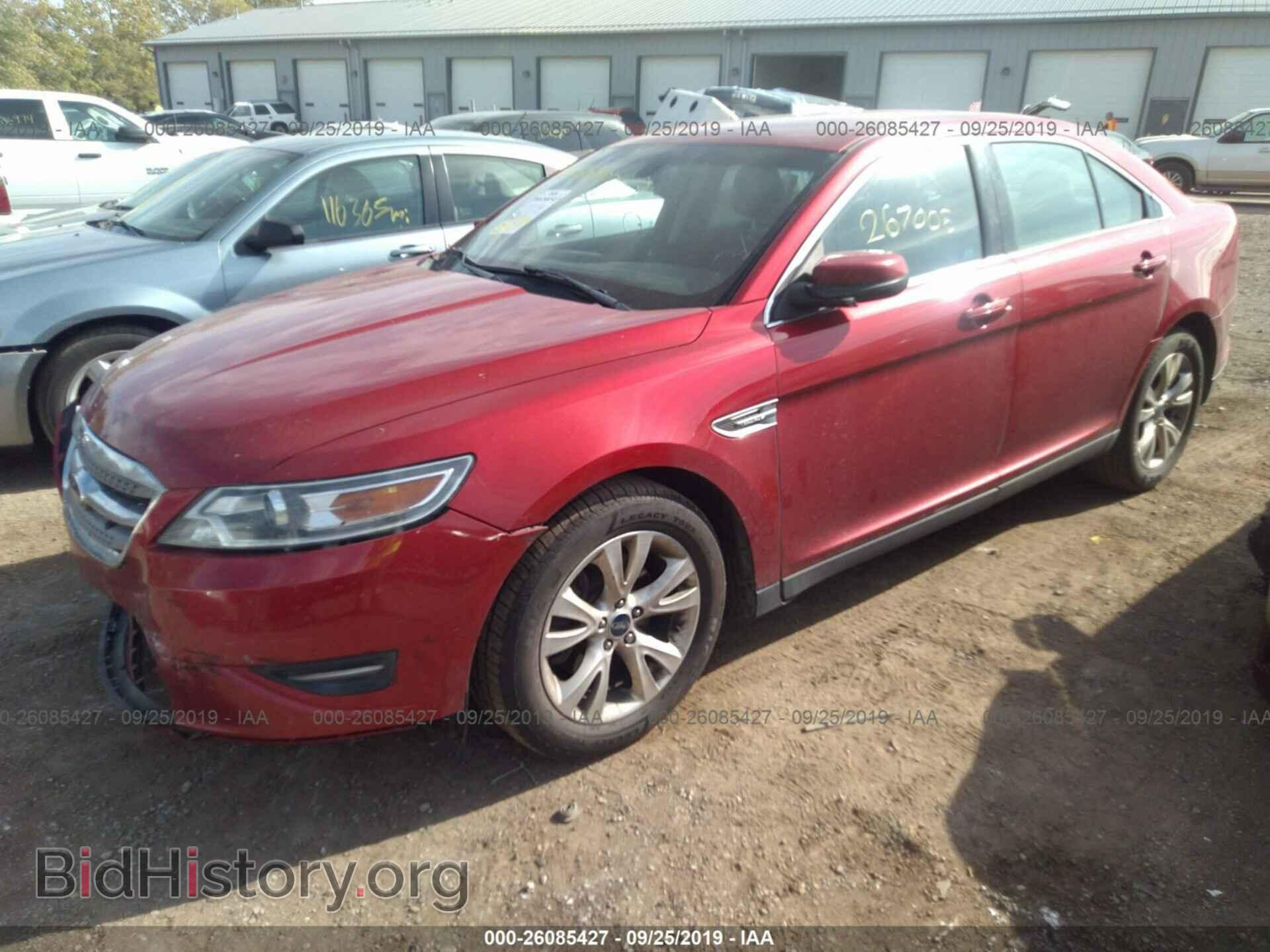 2011 FORD TAURUS - VIN: 1FAHP2EW7BG142398 - Фото 2