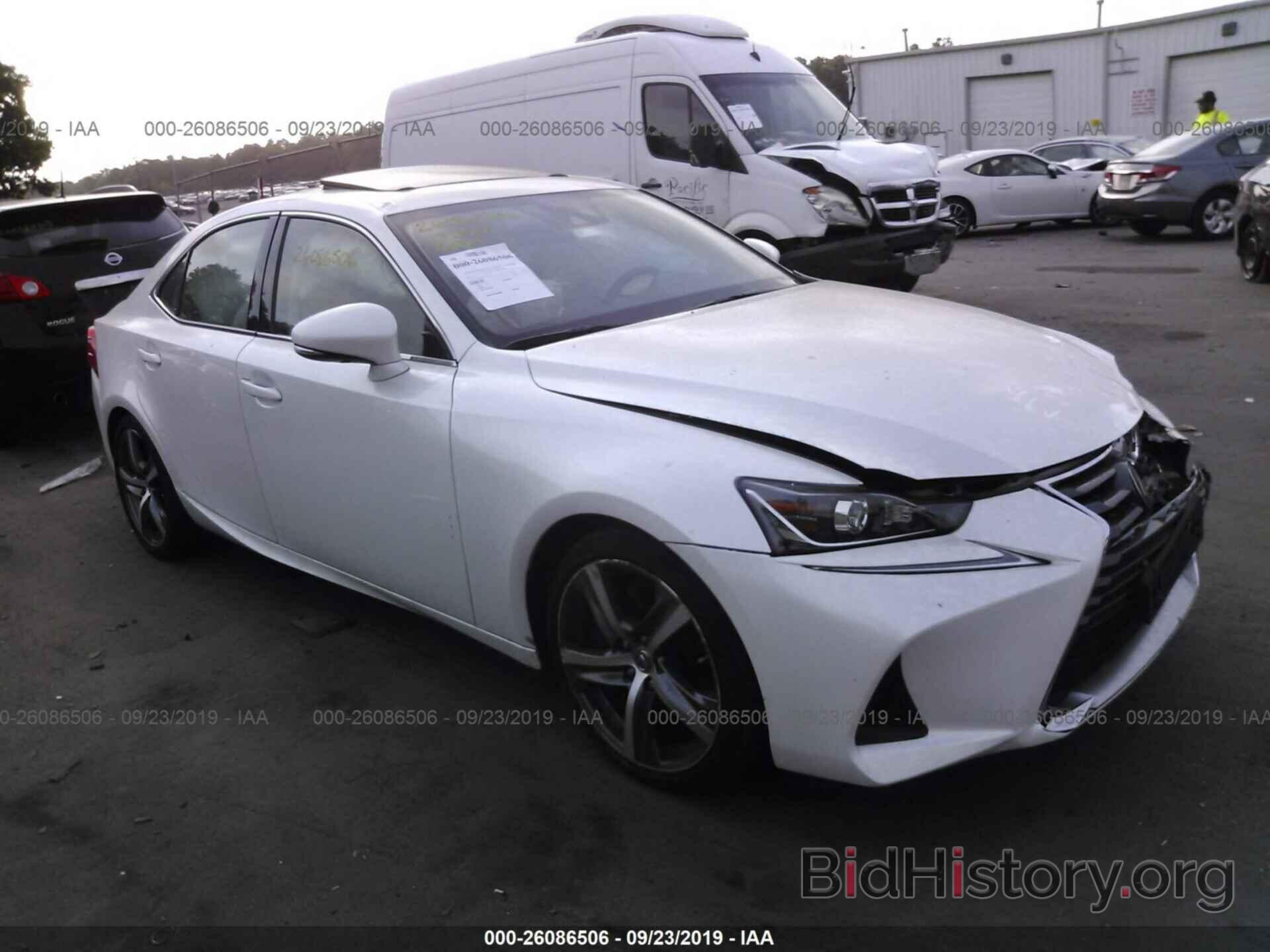 Photo JTHCM1D28H5017998 - LEXUS IS 2017