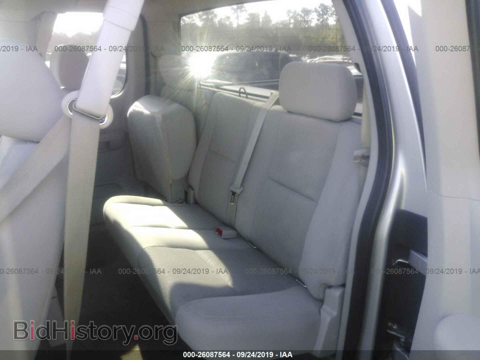 2011 GMC SIERRA - VIN: 1GTR2VE32BZ167430 - Фото 8