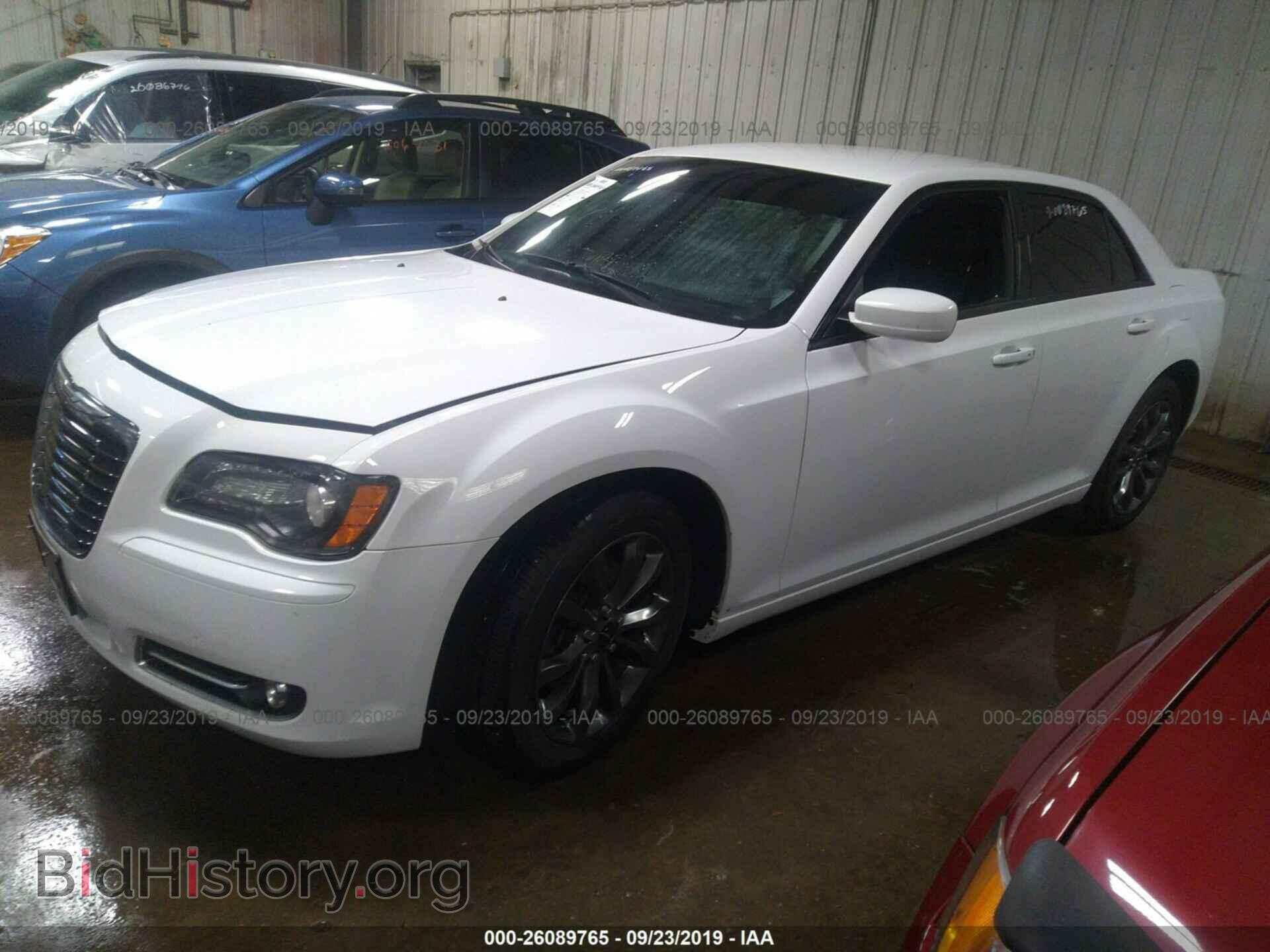 2014 CHRYSLER 300 - VIN: 2C3CCAGG6EH309749 - Фото 2