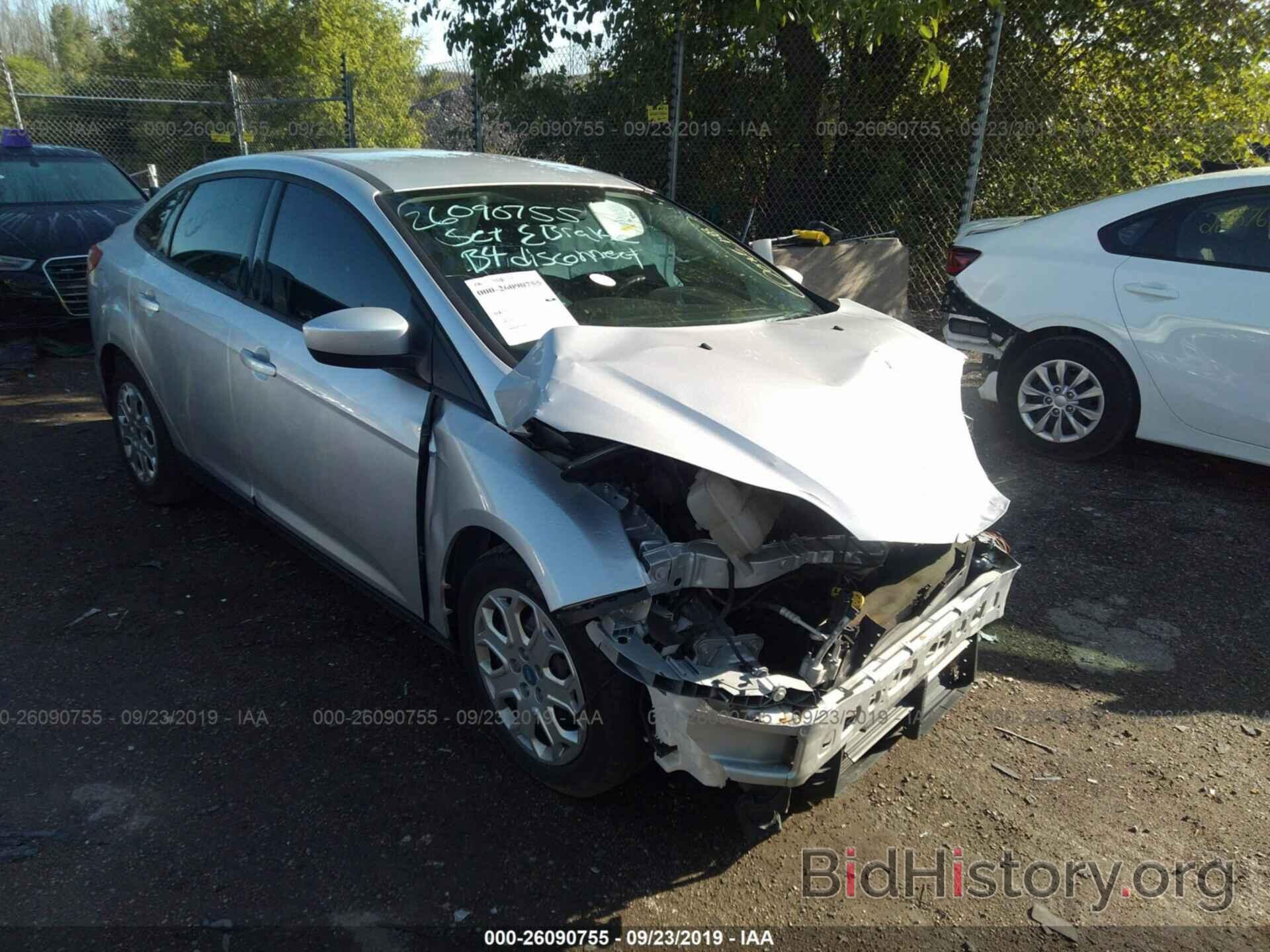 Photo 1FAHP3F2XCL375105 - FORD FOCUS 2012