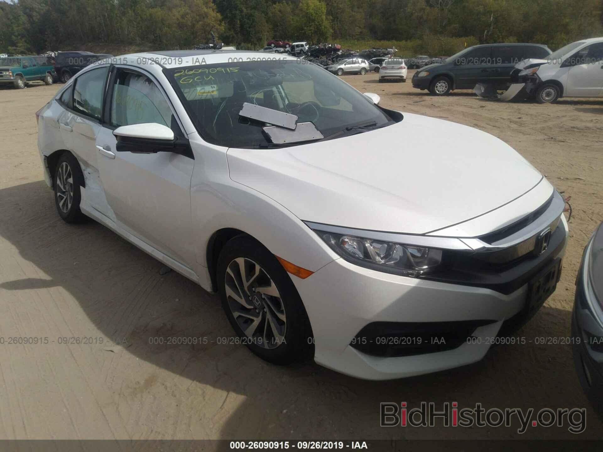 Photo 19XFC2F72JE036895 - HONDA CIVIC 2018