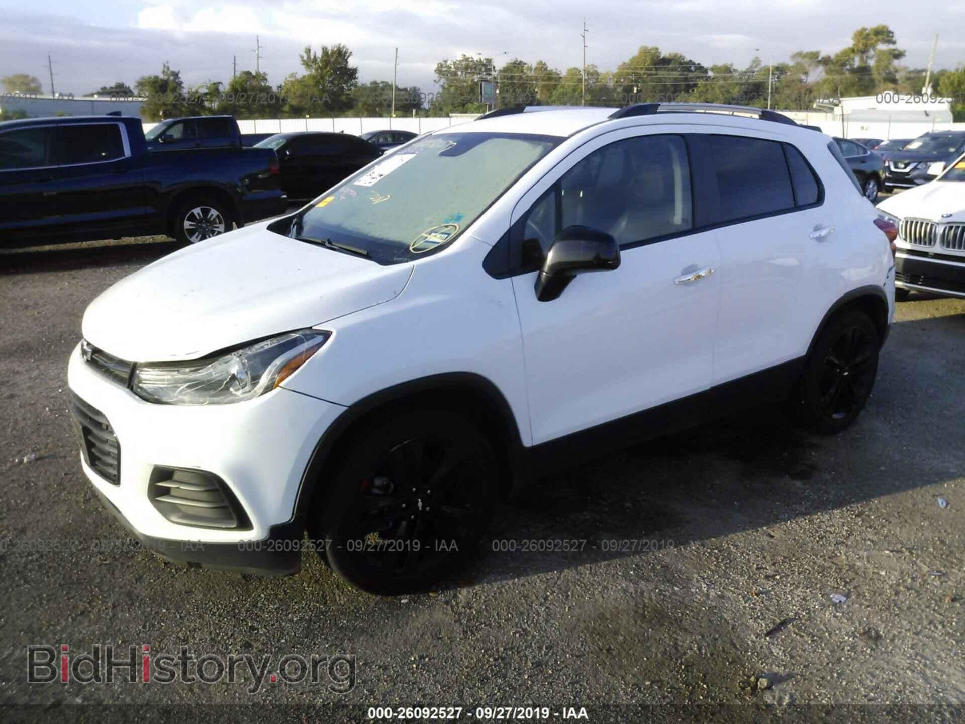 2018 CHEVROLET TRAX - VIN: 3GNCJLSB5JL168786 - Фото 2
