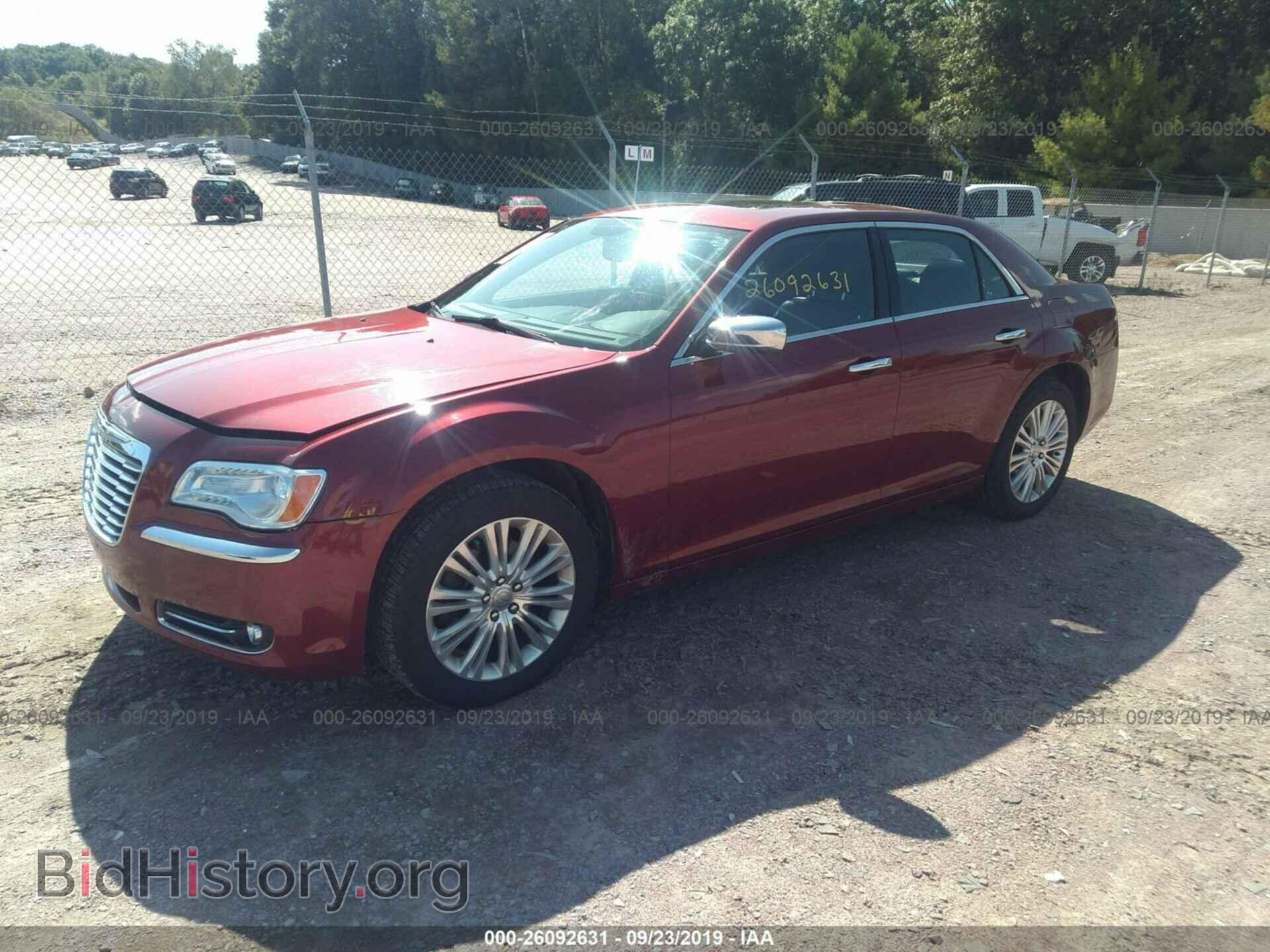 2014 CHRYSLER 300C - VIN: 2C3CCAKG5EH201369 - Фото 2