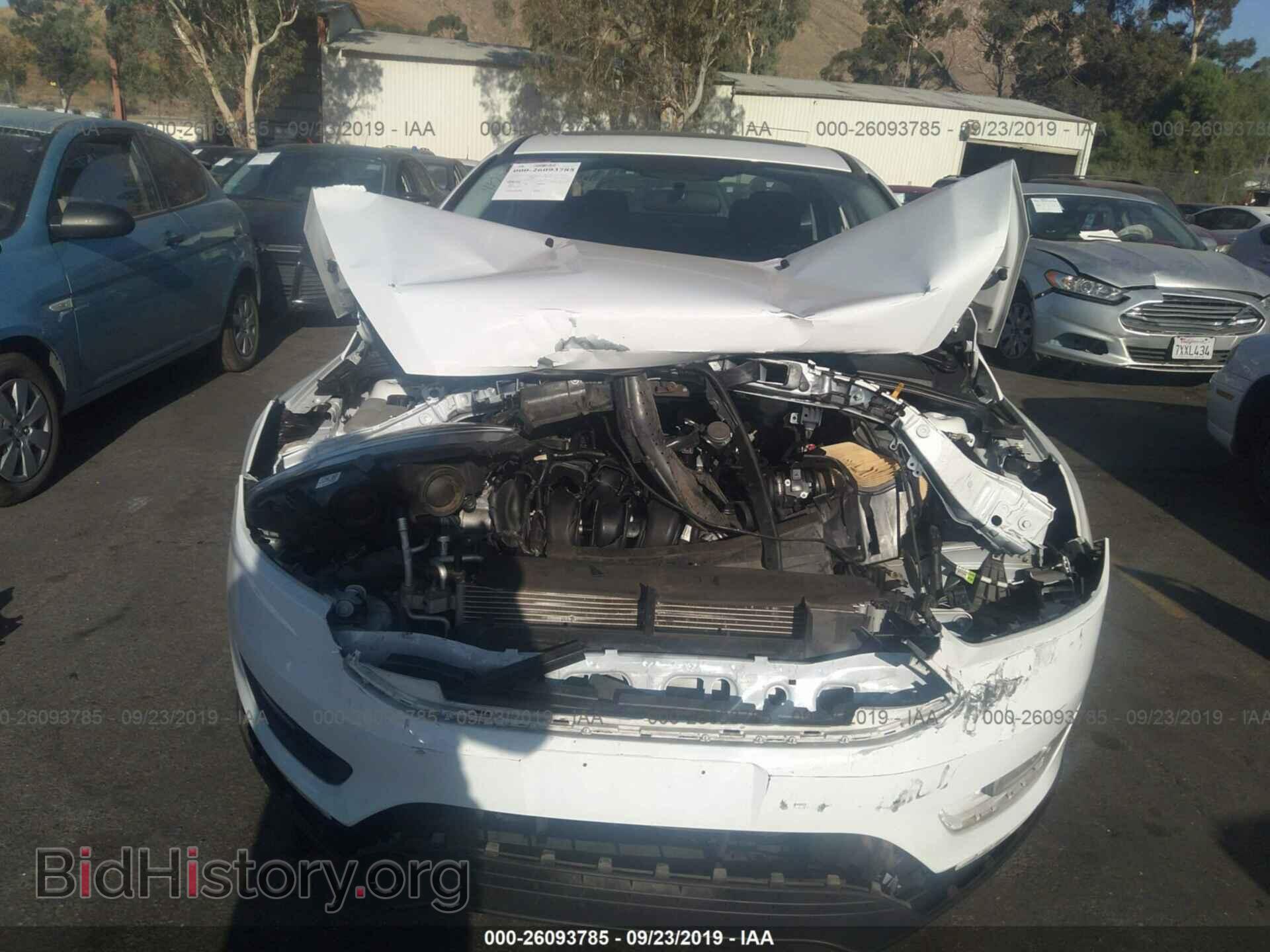 2017 Ford Focus - VIN: 1FADP3H21HL296196 - Photo 6