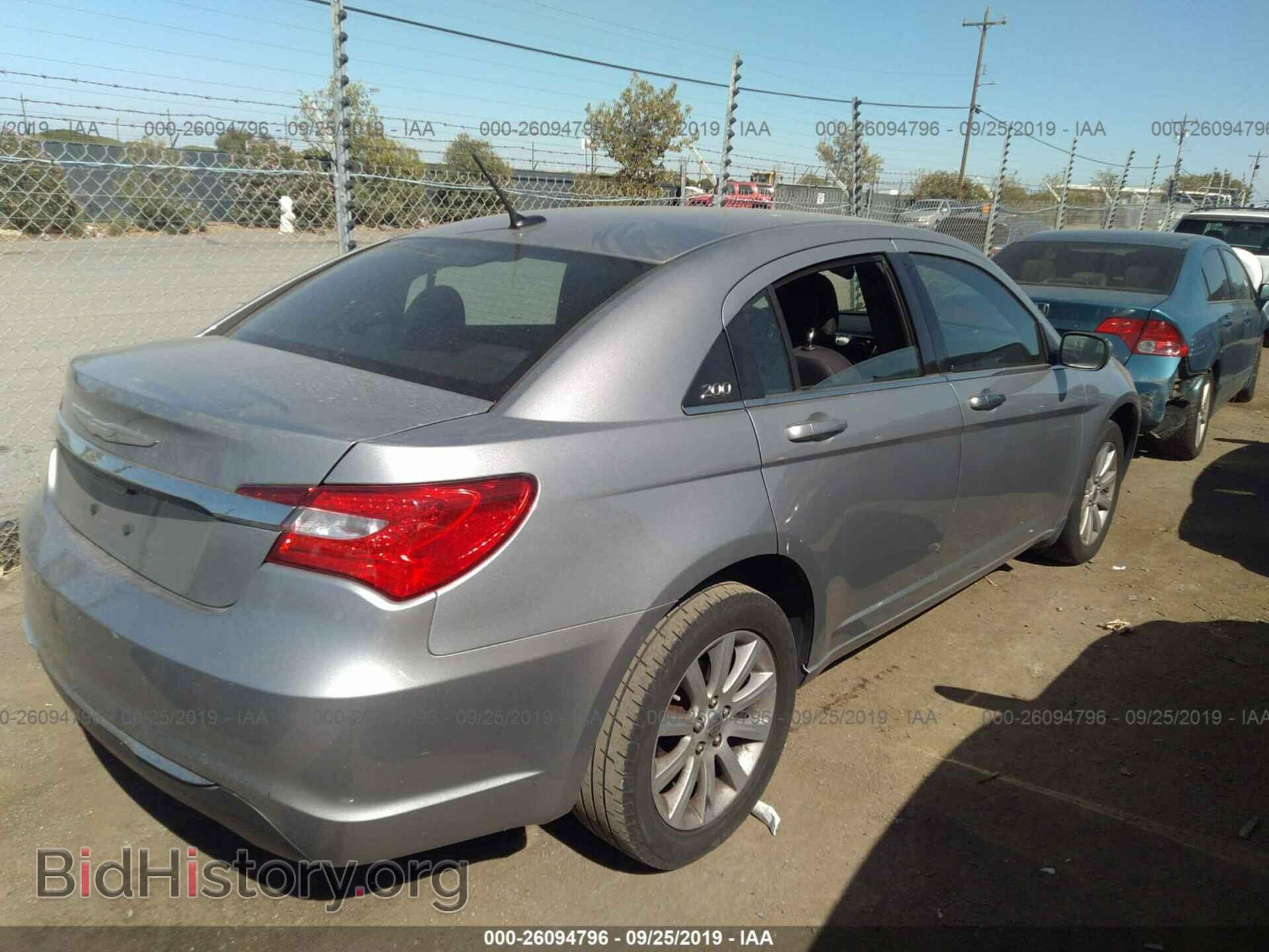 2013 CHRYSLER 200 - VIN: 1C3CCBBB8DN525447 - Фото 4