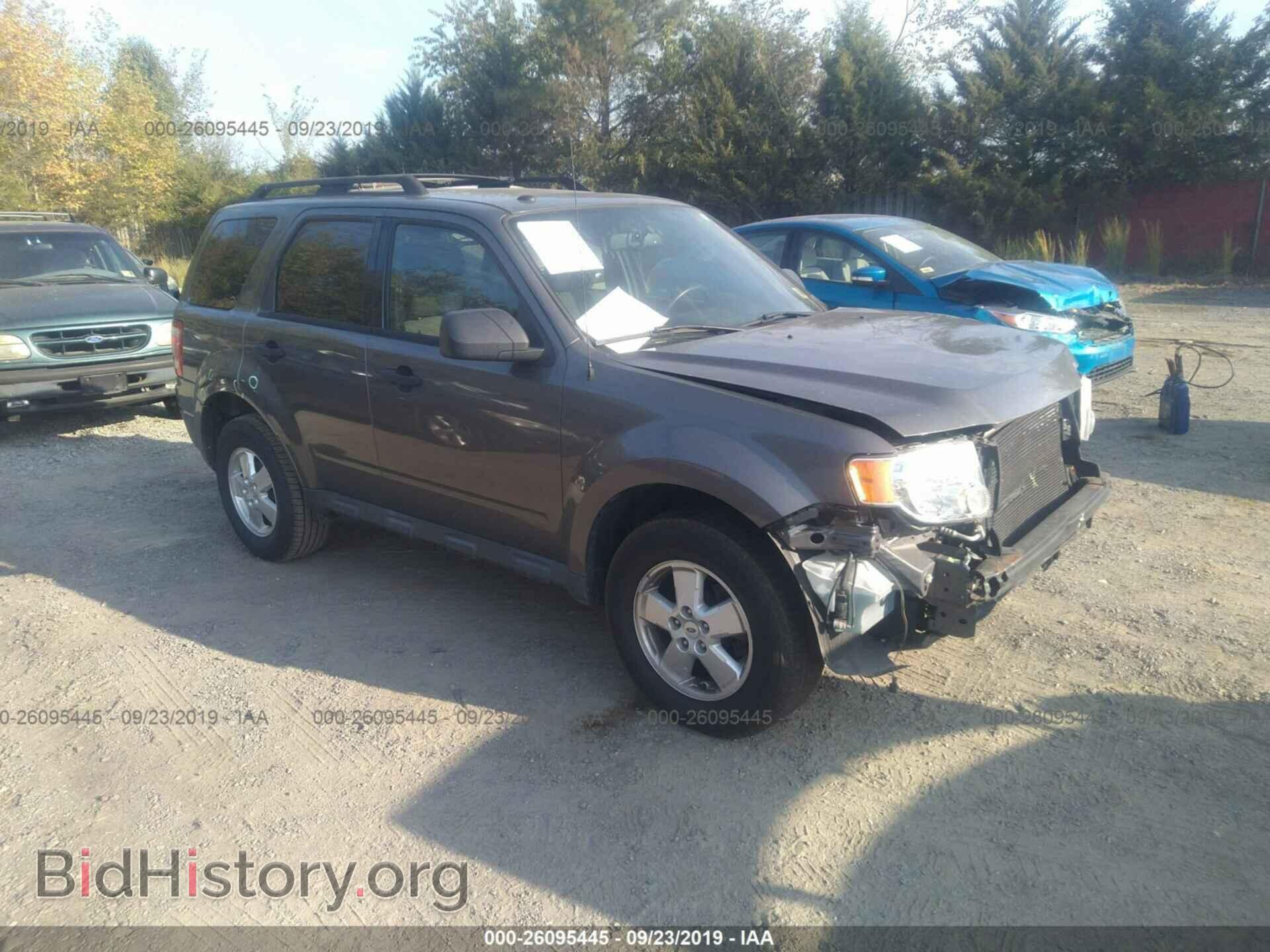 Photo 1FMCU0DG3BKC58895 - FORD ESCAPE 2011