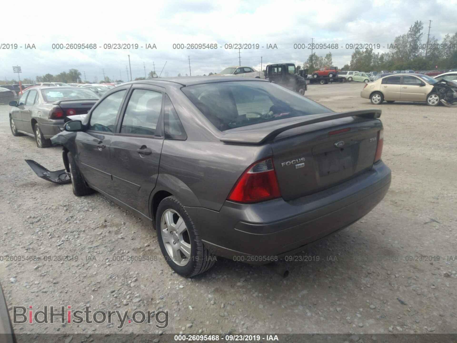 2006 FORD FOCUS - VIN: 1FAHP34N06W123766 - Фото 3