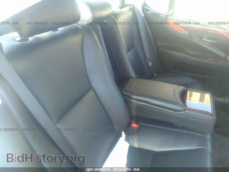 2011 Lexus LS (VIN JTHCL5EF0B5010854) — фото 8 из 10