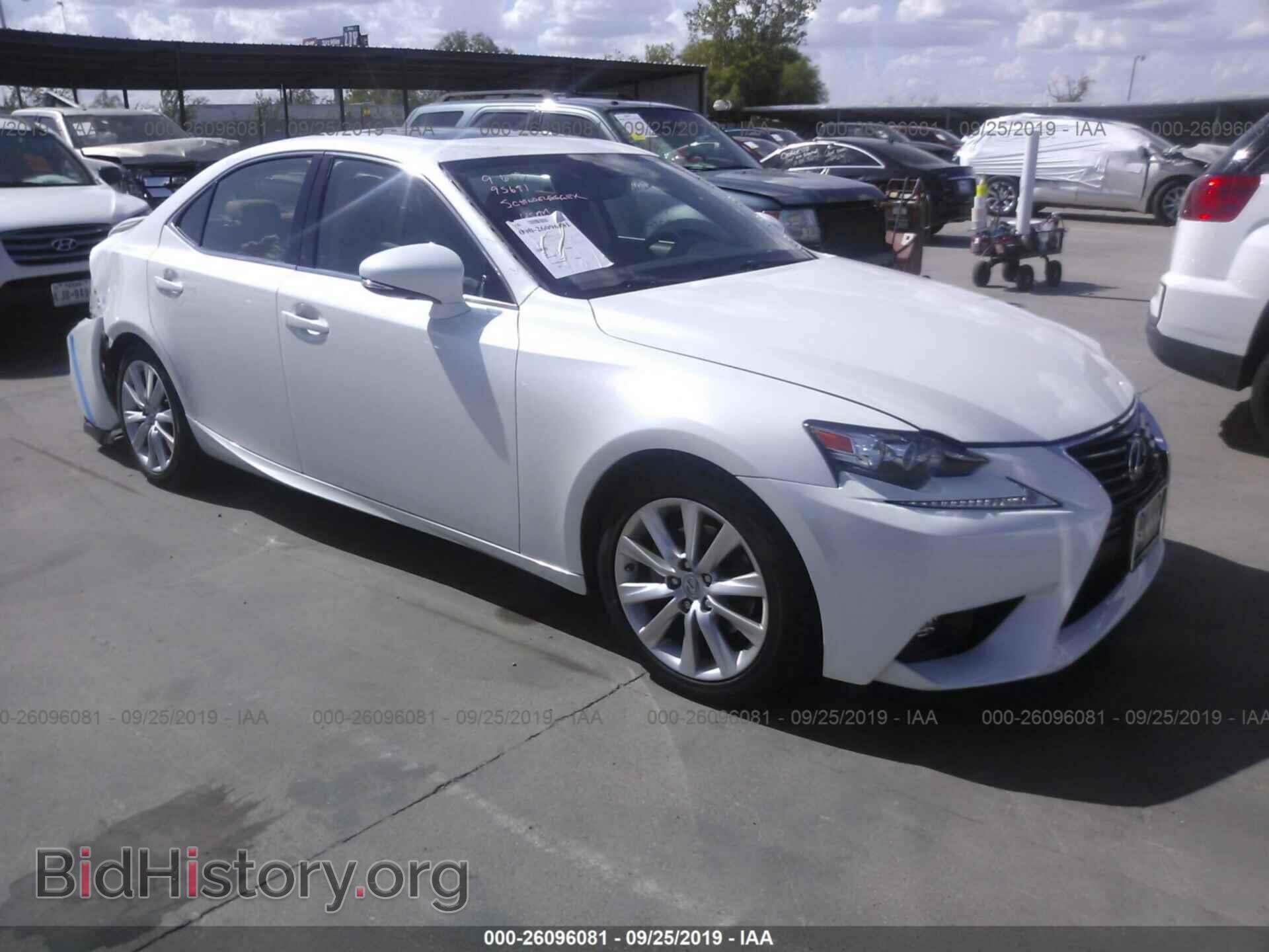 Photo JTHCF1D22F5017700 - LEXUS IS 2015