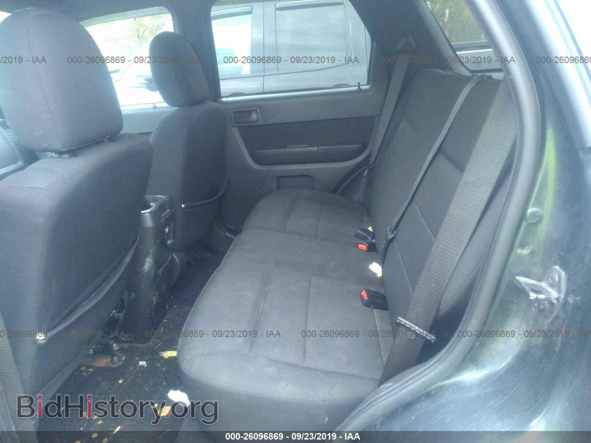 2009 FORD ESCAPE - VIN: 1FMCU03719KD04820 - Фото 8