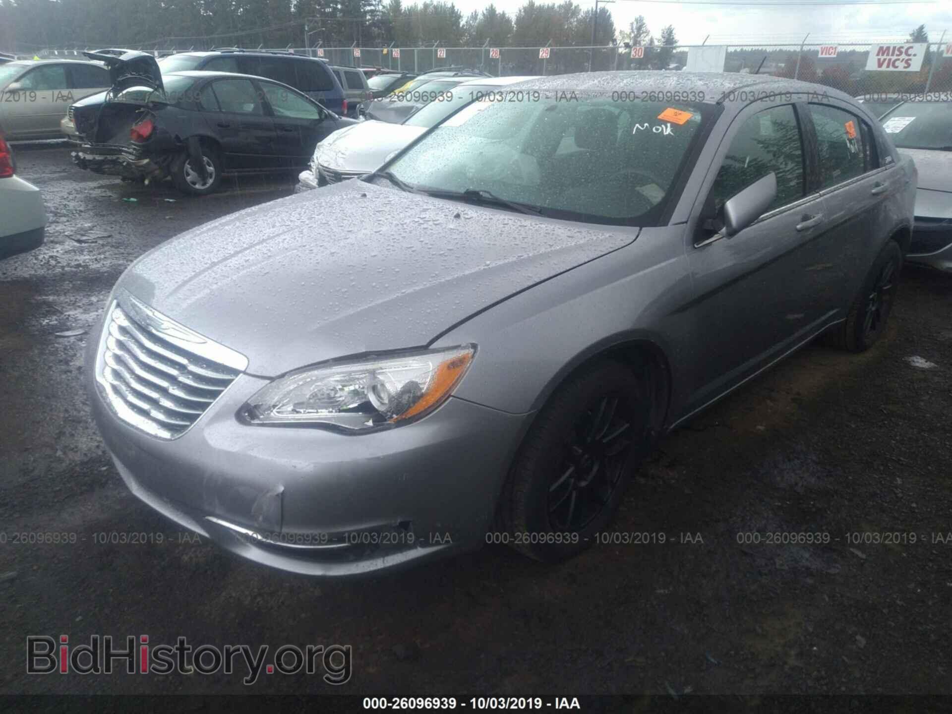2013 CHRYSLER 200 - VIN: 1C3CCBAB2DN524456 - Photo 2