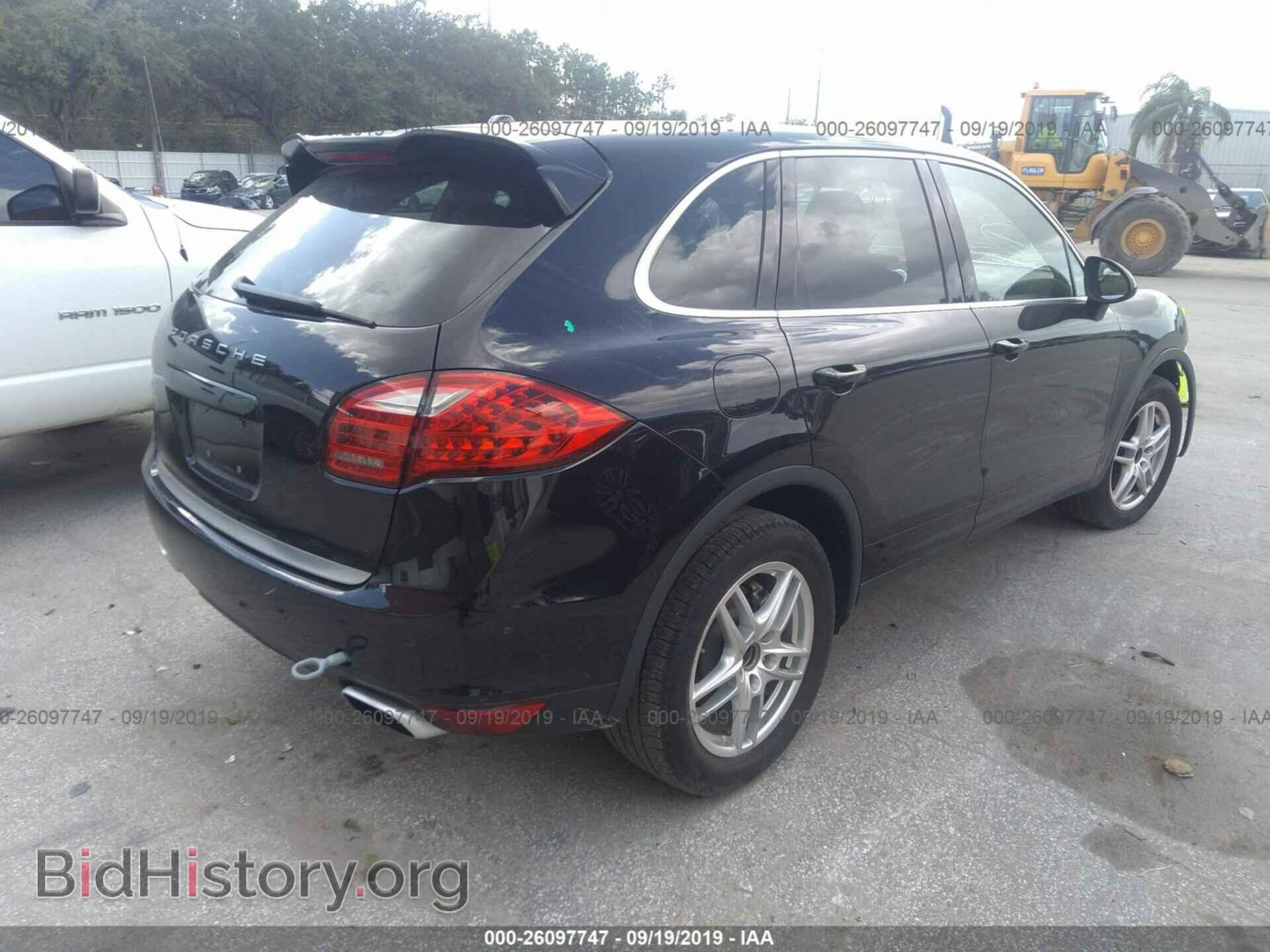 2012 PORSCHE CAYENNE - VIN: WP1AE2A23CLA90876 - Photo 4