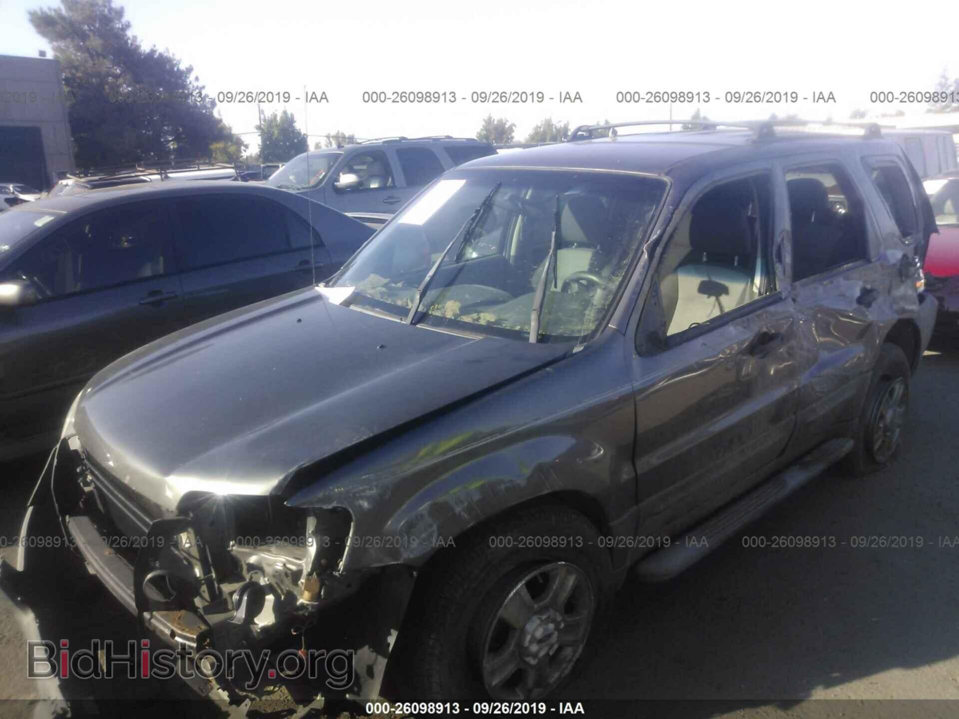 2005 FORD ESCAPE - VIN: 1FMYU02Z85KE23709 - Фото 2