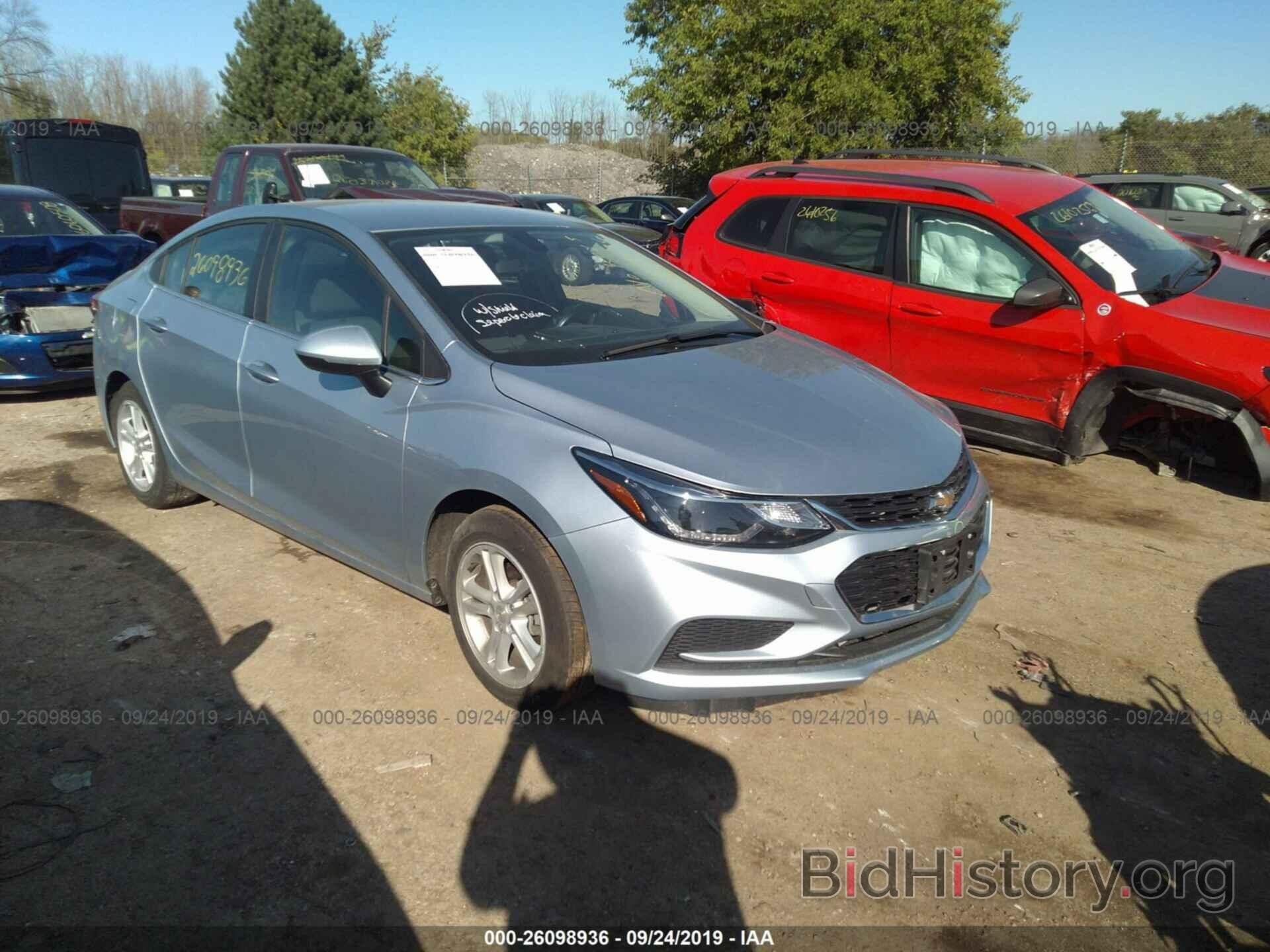 Photo 1G1BE5SM7J7211303 - CHEVROLET CRUZE 2018