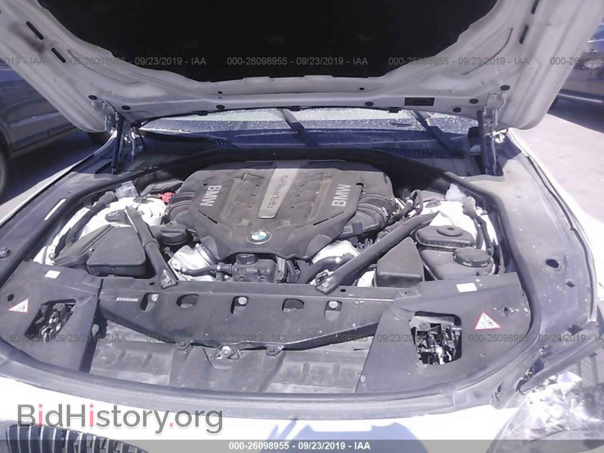 2012 BMW 750 - VIN: WBAKB8C59CDW84713 - Photo 10