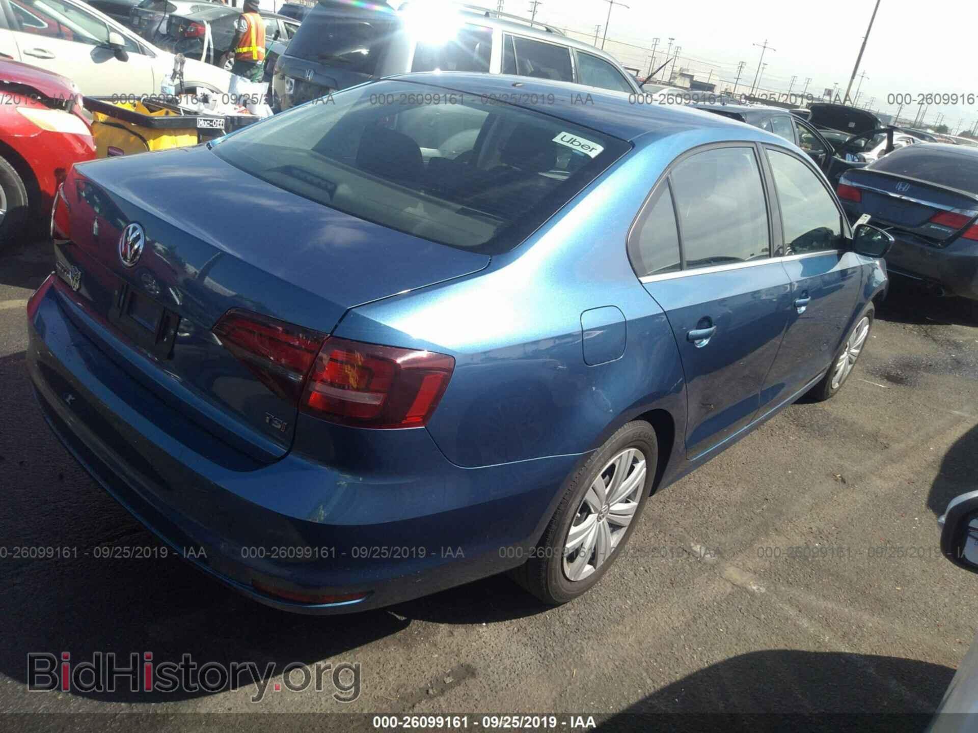 2017 VOLKSWAGEN JETTA - VIN: 3VW2B7AJ7HM301938 - Фото 4