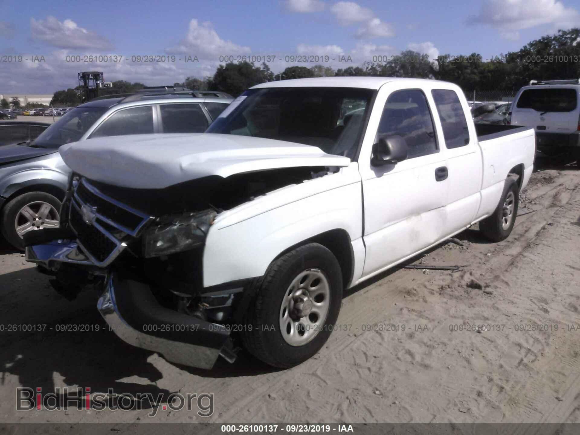2007 CHEVROLET SILVERADO - VIN: 1GCEC19V97Z133685 - Фото 2