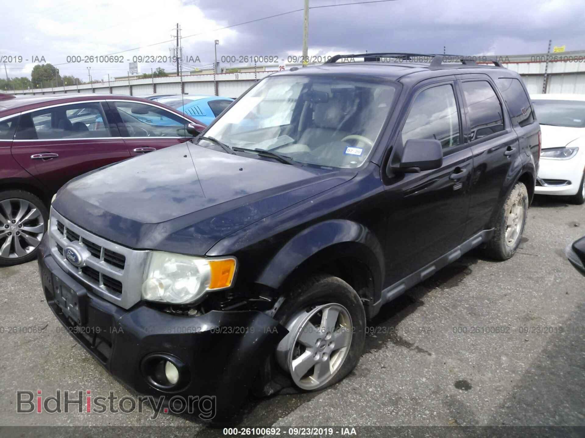 2011 FORD ESCAPE - VIN: 1FMCU0DG2BKA98072 - Фото 2