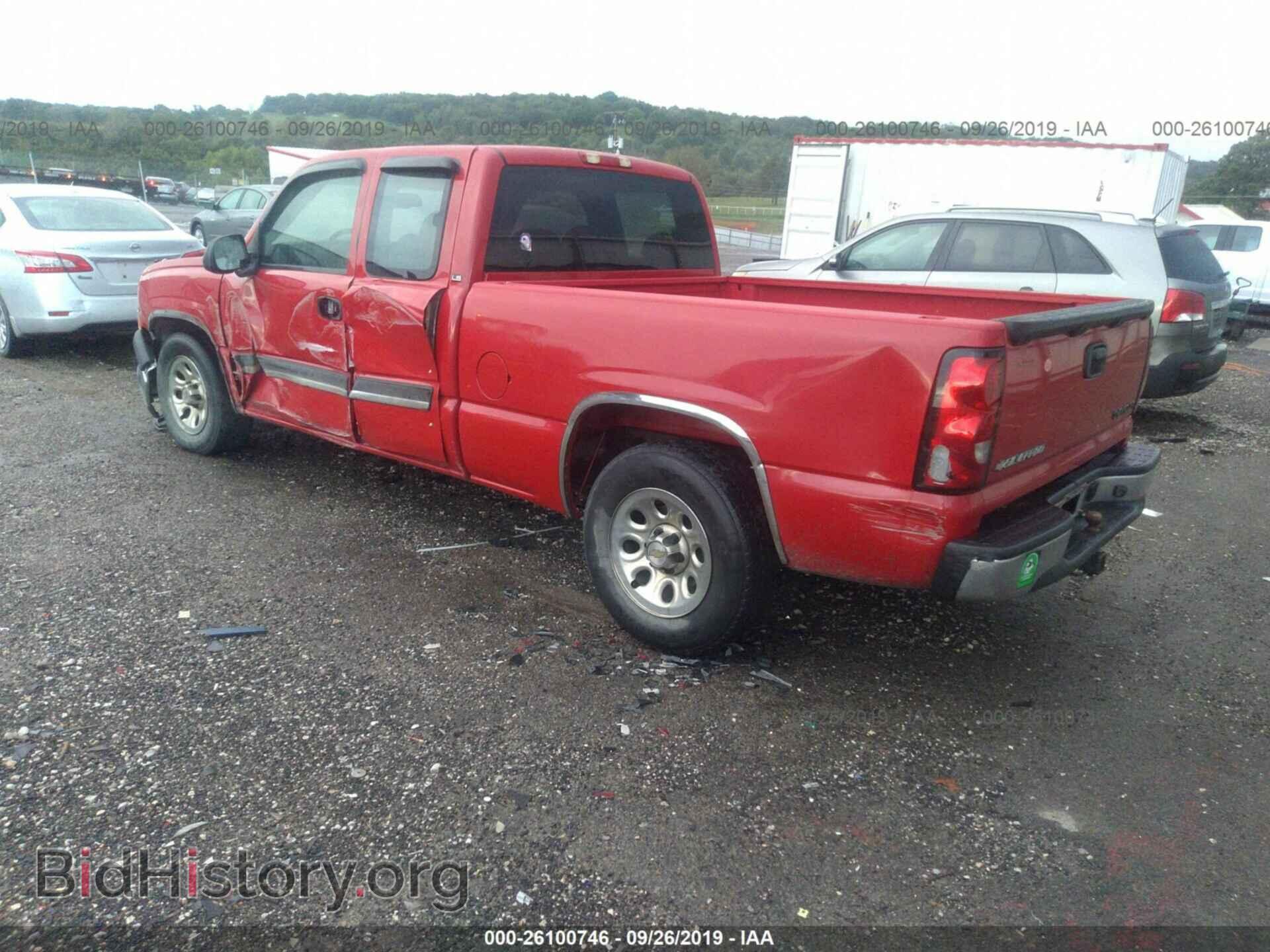 2005 CHEVROLET SILVERADO - VIN: 2GCEC19V951201747 - Фото 3