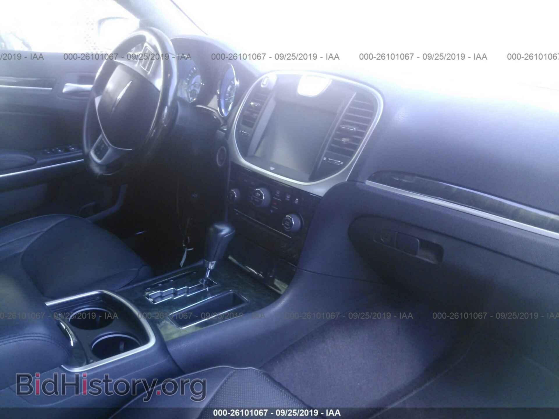 2012 CHRYSLER 300C - VIN: 2C3CCAET0CH263607 - Фото 5