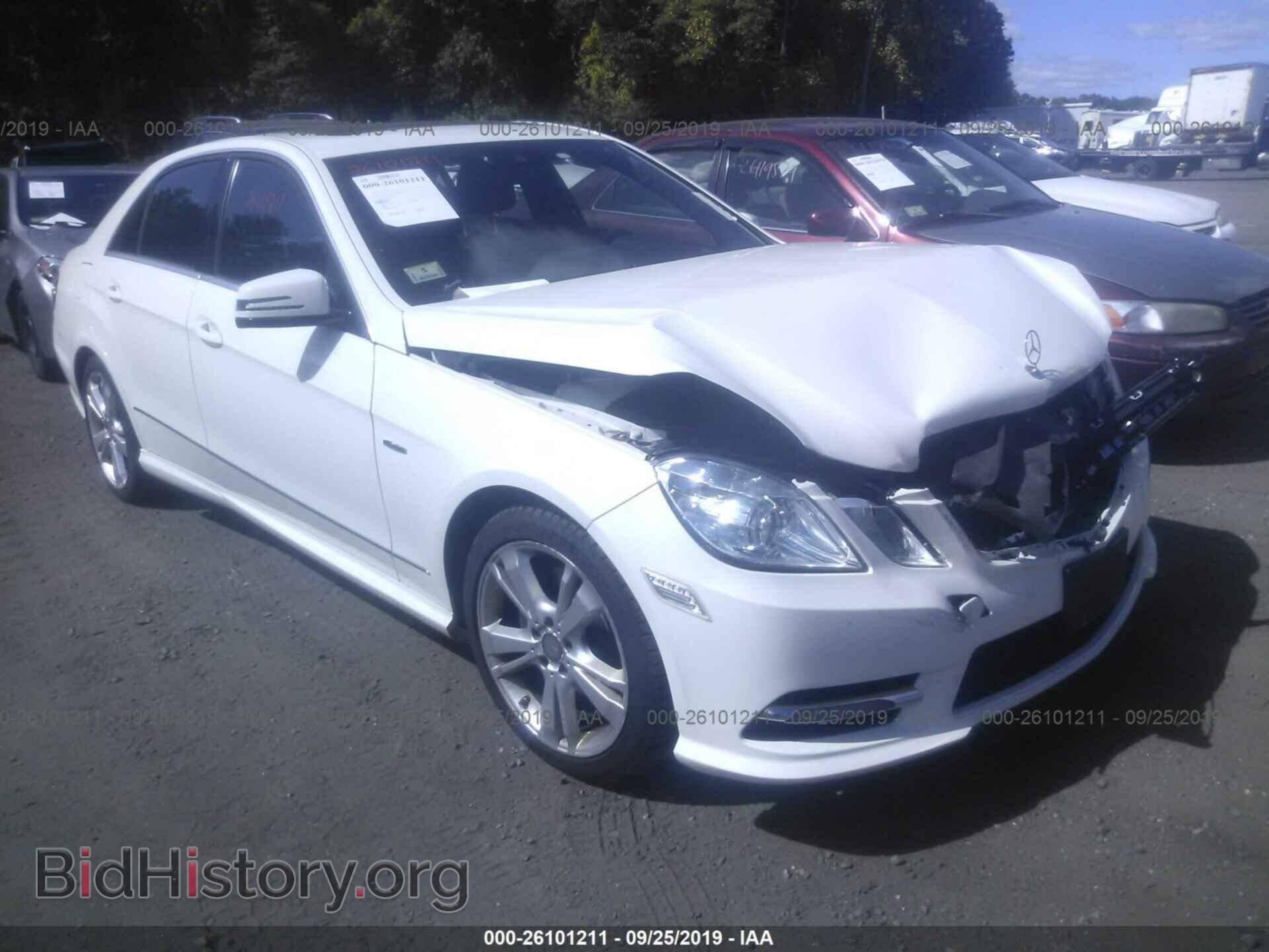 Photo WDDHF8JB6CA614619 - MERCEDES-BENZ E 2012