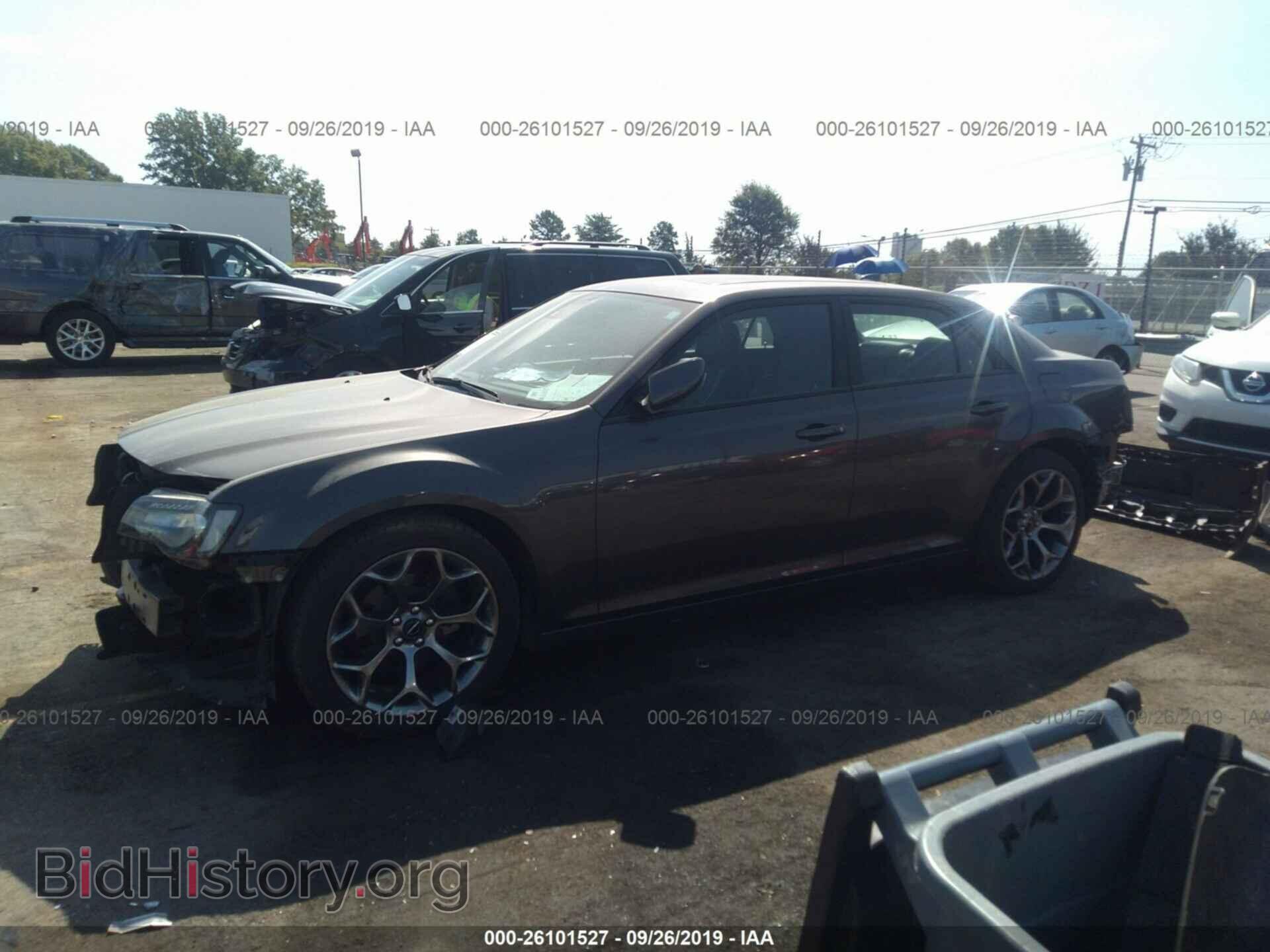 2018 CHRYSLER 300 - VIN: 2C3CCABG5JH301336 - Фото 2
