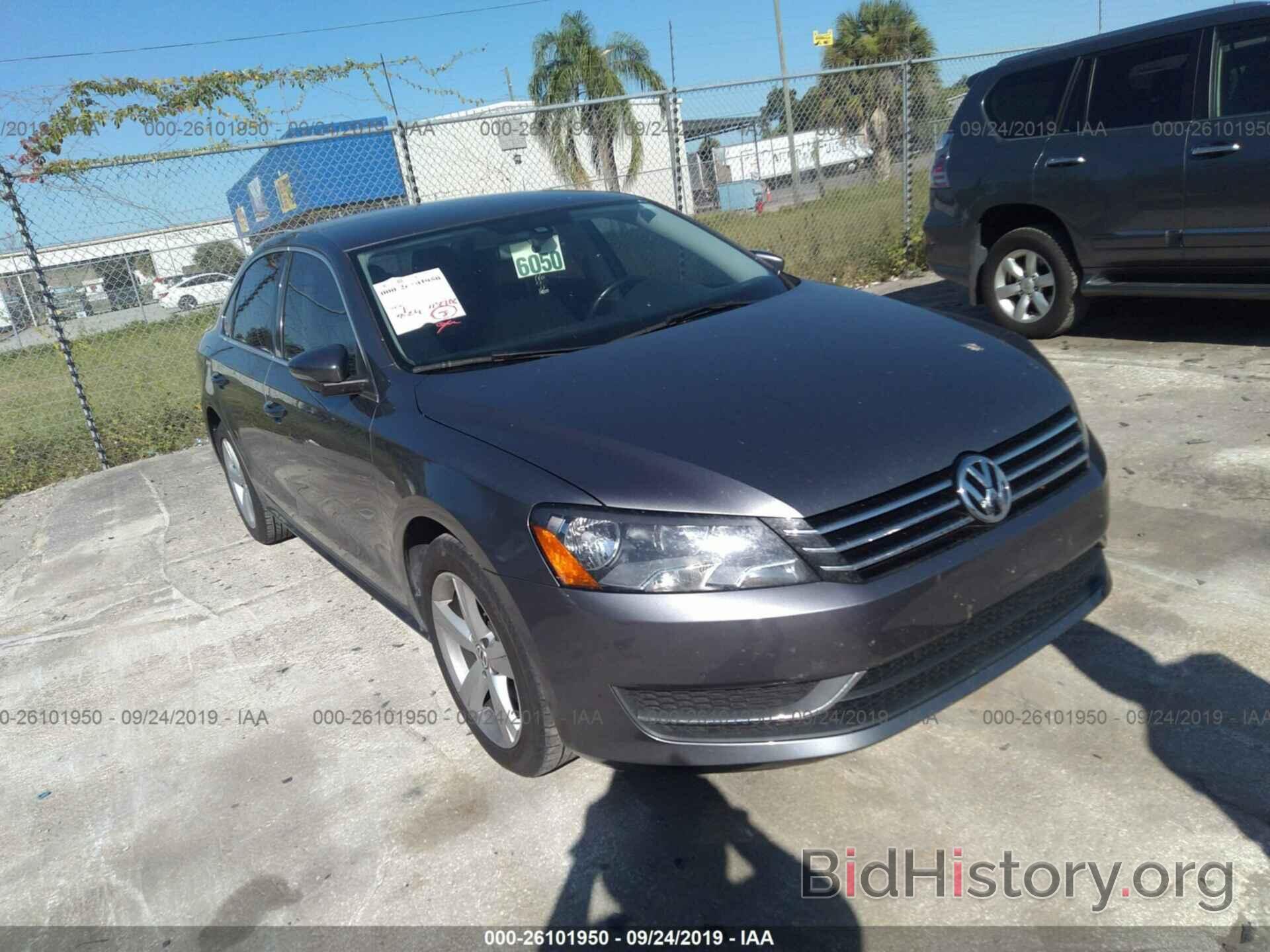 Photo 1VWBH7A39CC013512 - VOLKSWAGEN PASSAT 2012