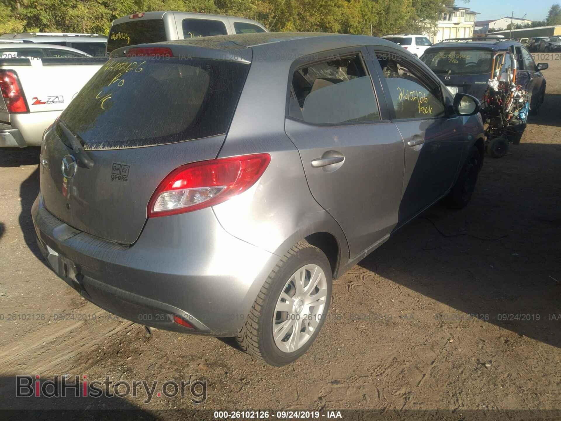 2014 MAZDA MAZDA2 - VIN: JM1DE1KZ3E0185284 - Фото 4