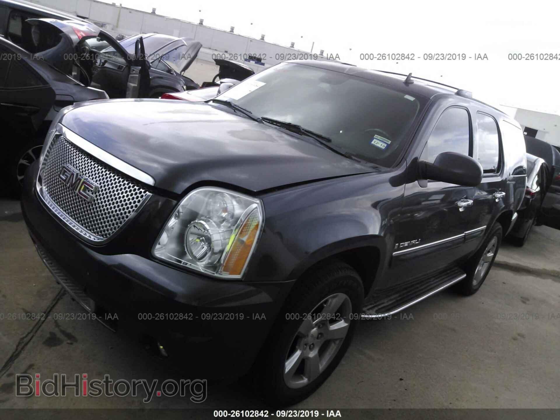 2008 GMC YUKON - VIN: 1GKFK63858J219393 - Фото 2
