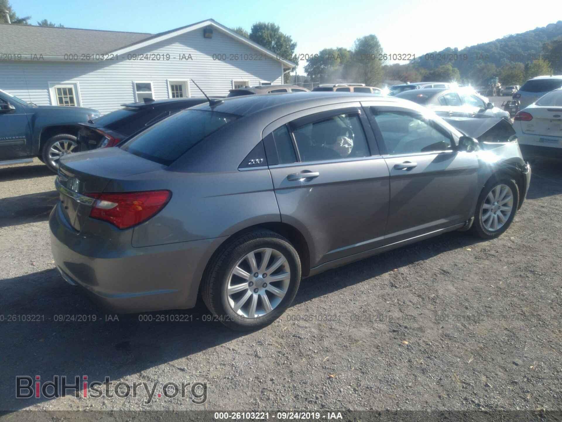 2013 CHRYSLER 200 - VIN: 1C3CCBBB9DN624410 - Фото 4